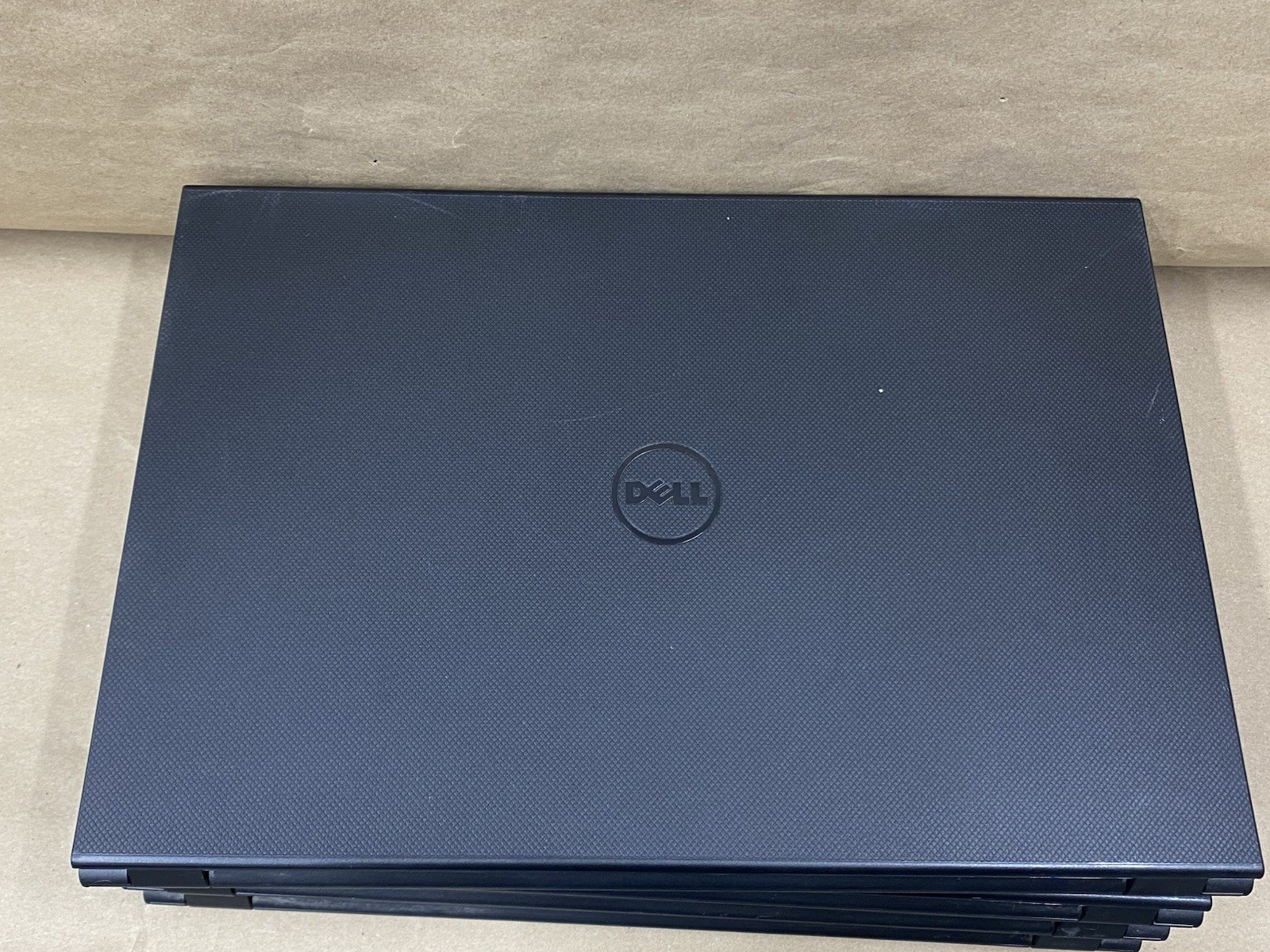 Lot of (4) Dell Inspiron 3542 – 15.5″ HD – i3-4030U – No RAM – NO HDD/ OS – READ