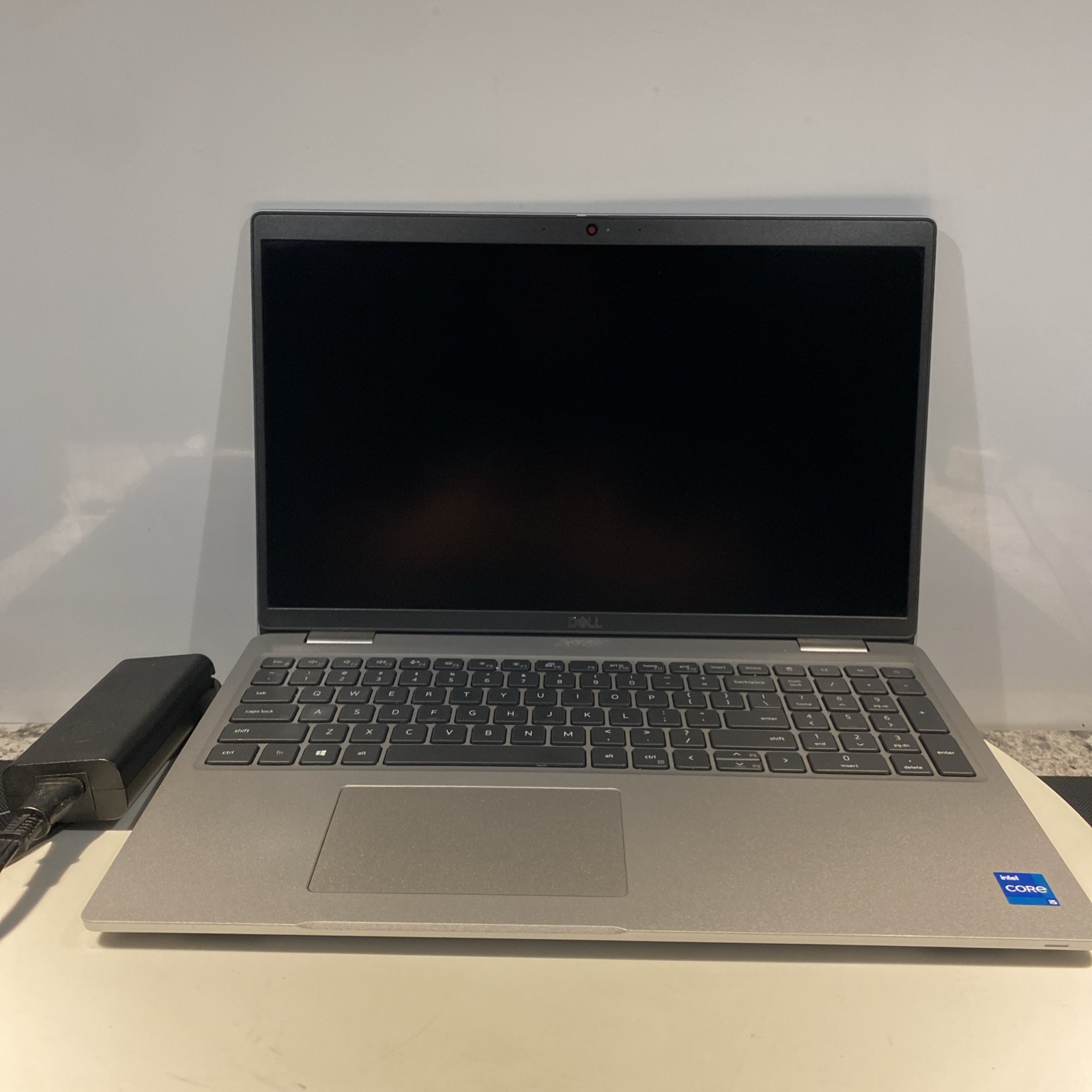 Dell Latitude 5520 Intel Core i7-1185G7 3.00GHz 8GB No SD Excellent Battery