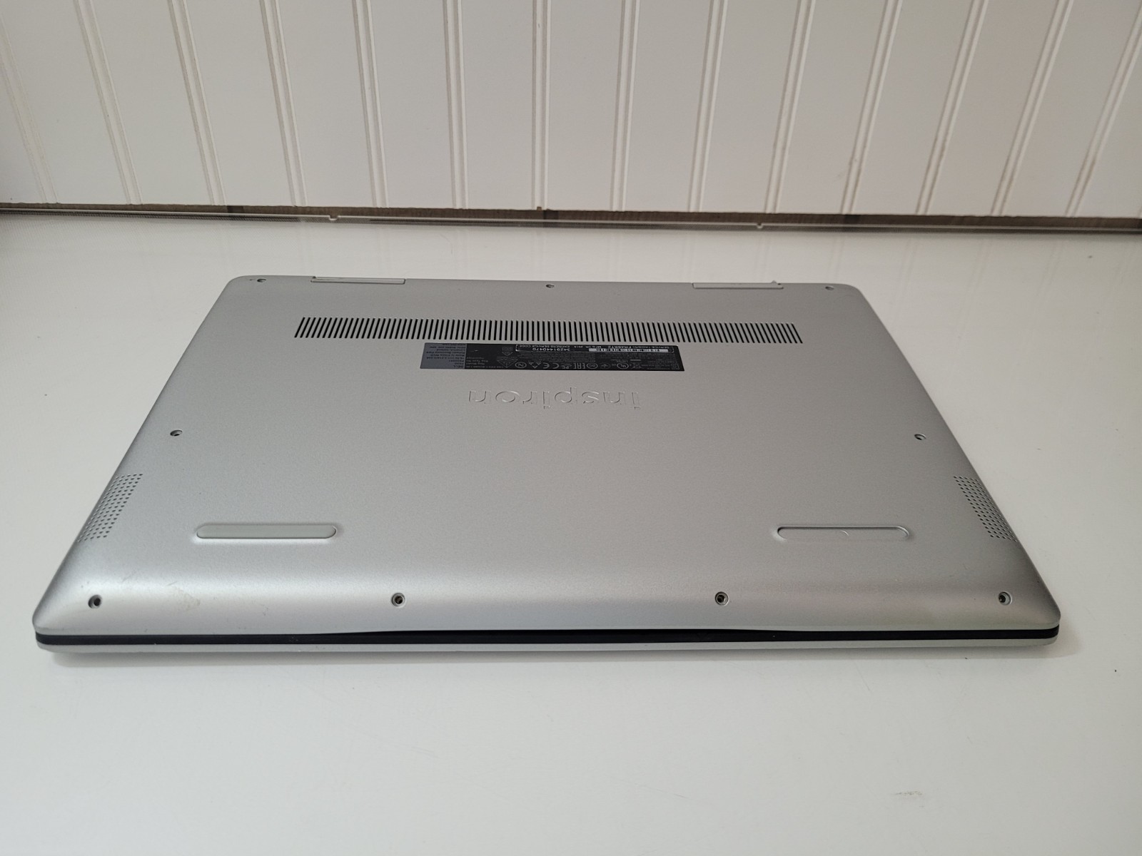 Dell Inspiron 5482 Intel Core i5-8265U 1.6Ghz 4GB Ram No SSD 14″ Laptop