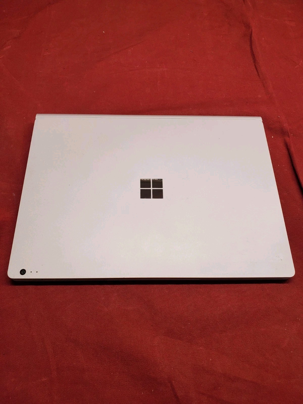 Microsoft Surface Book 2 13.5″ i5 8350U 1.70GHz/ 8GB / 256GB SSD #2934