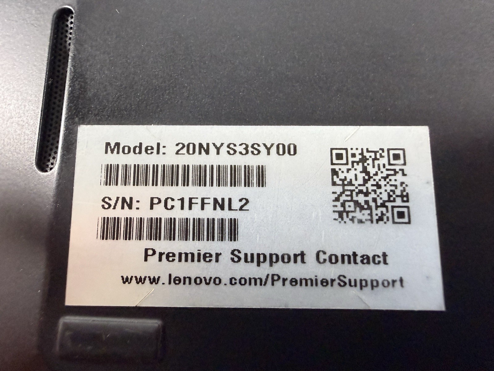 Lenovo ThinkPad T490s Touch 14″ i7-8665U 32GB RAM 512GB SSD Win 11 Pro FHD