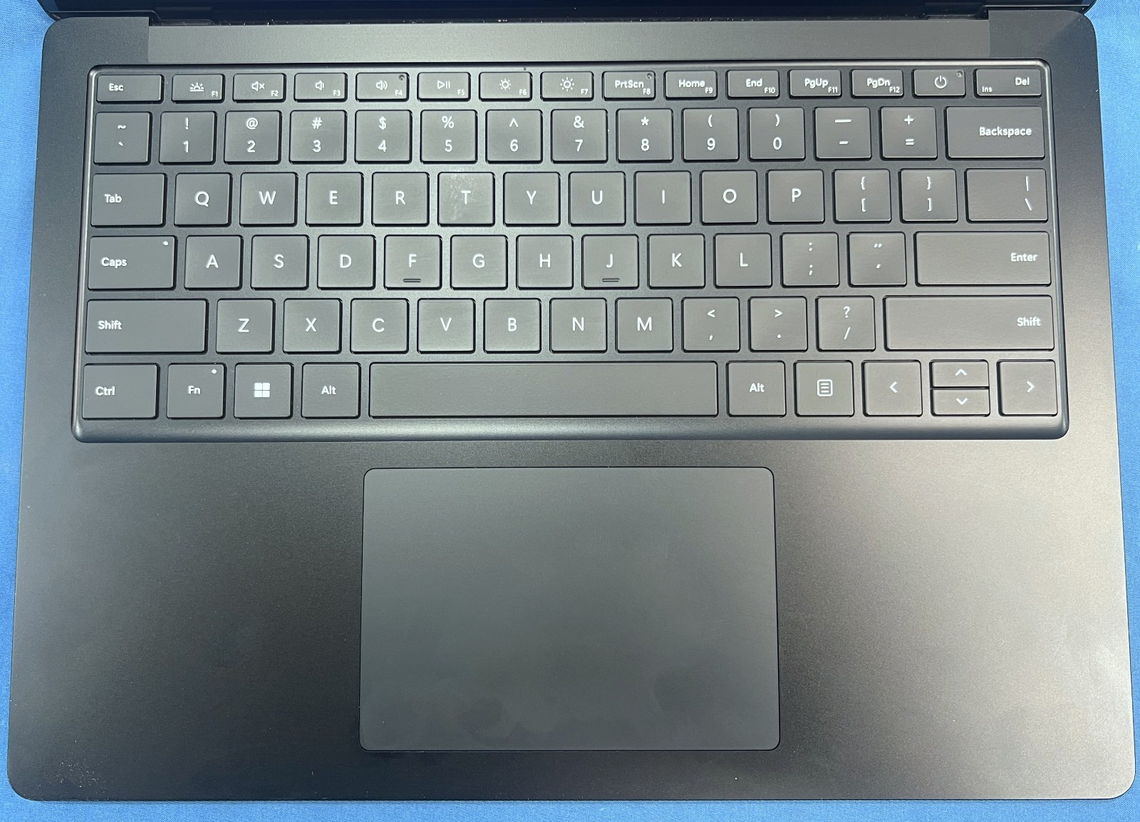 Microsoft Surface Laptop 5 – i5-1245U, 16GB RAM, 256GB NVMe – Win11