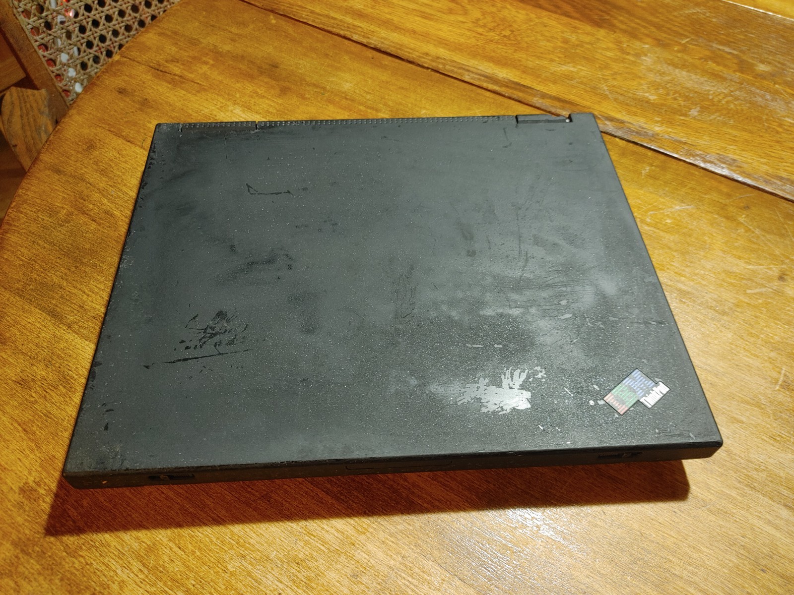 IBM Thinkpad T21 13.3″ Laptop Pentium 3 + 512MB RAM + 20GB HDD *NO OS