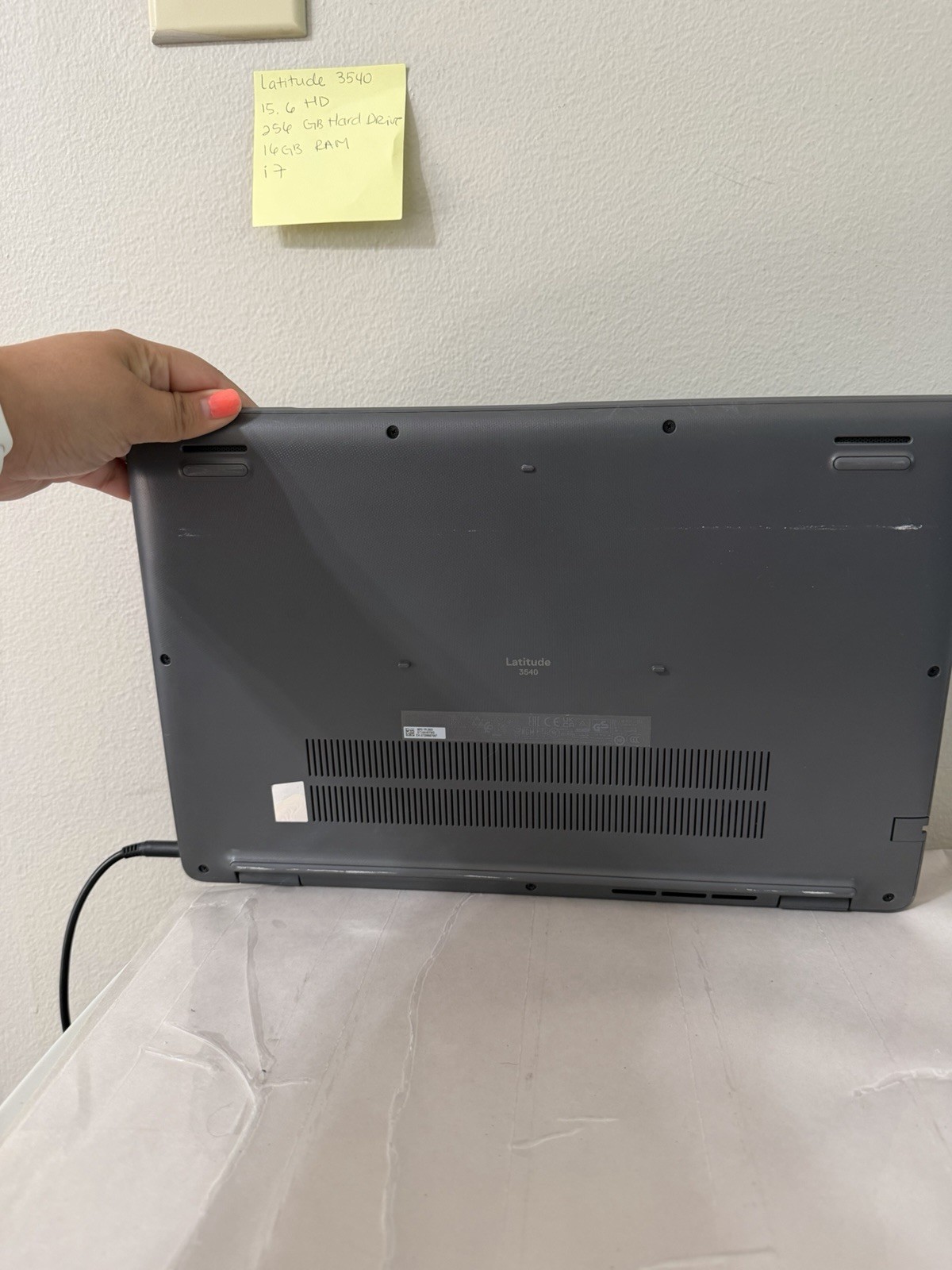 Dell Latitude 3540 15.6”HD, 256GB HD, 16GB RAM, i7, Windows 11 Pro