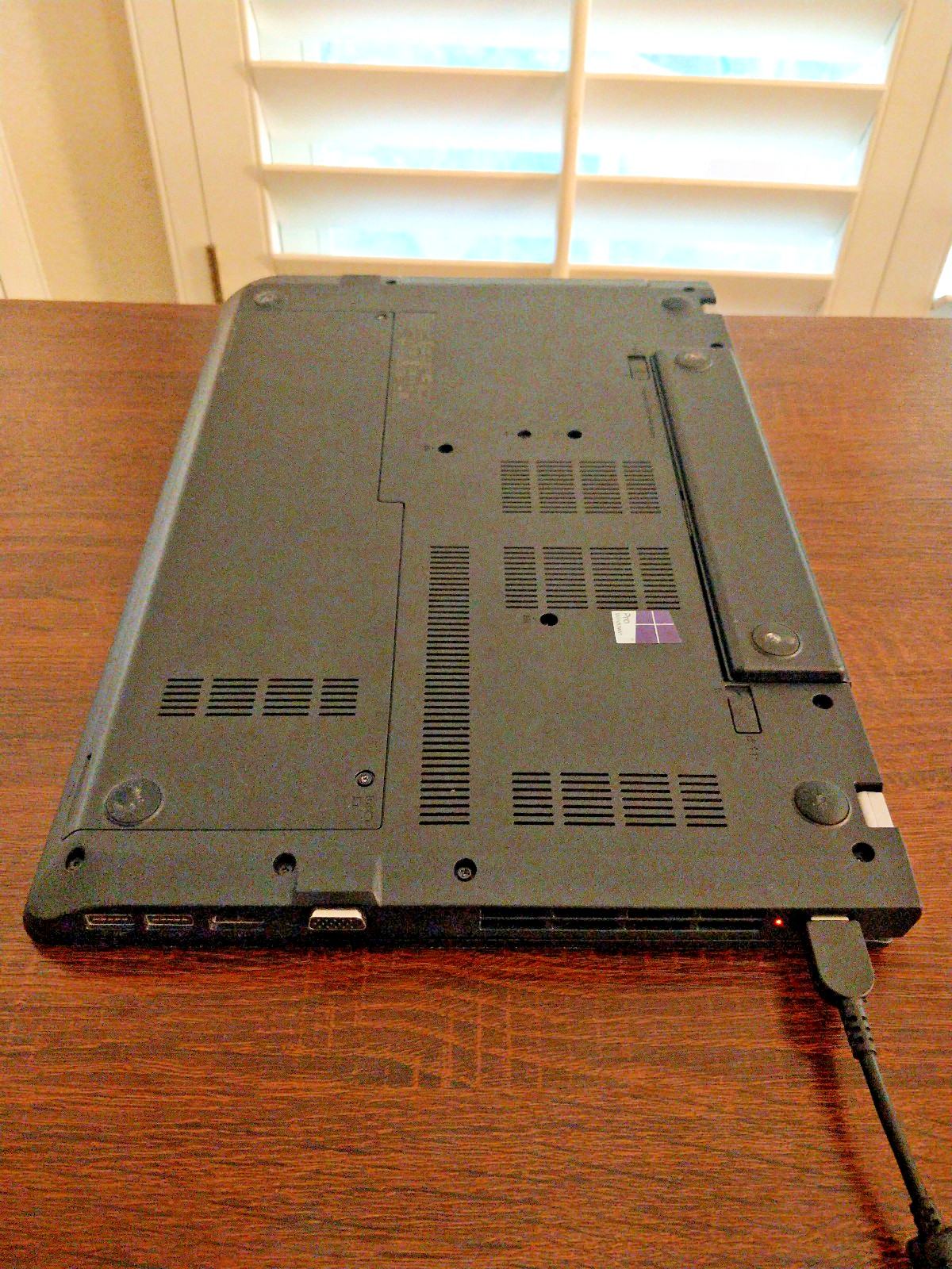 Lenovo ThinkPad E570 Nvidia GTX 950M i7-7500U 8GB RAM 500GB HDD LINUX Laptop