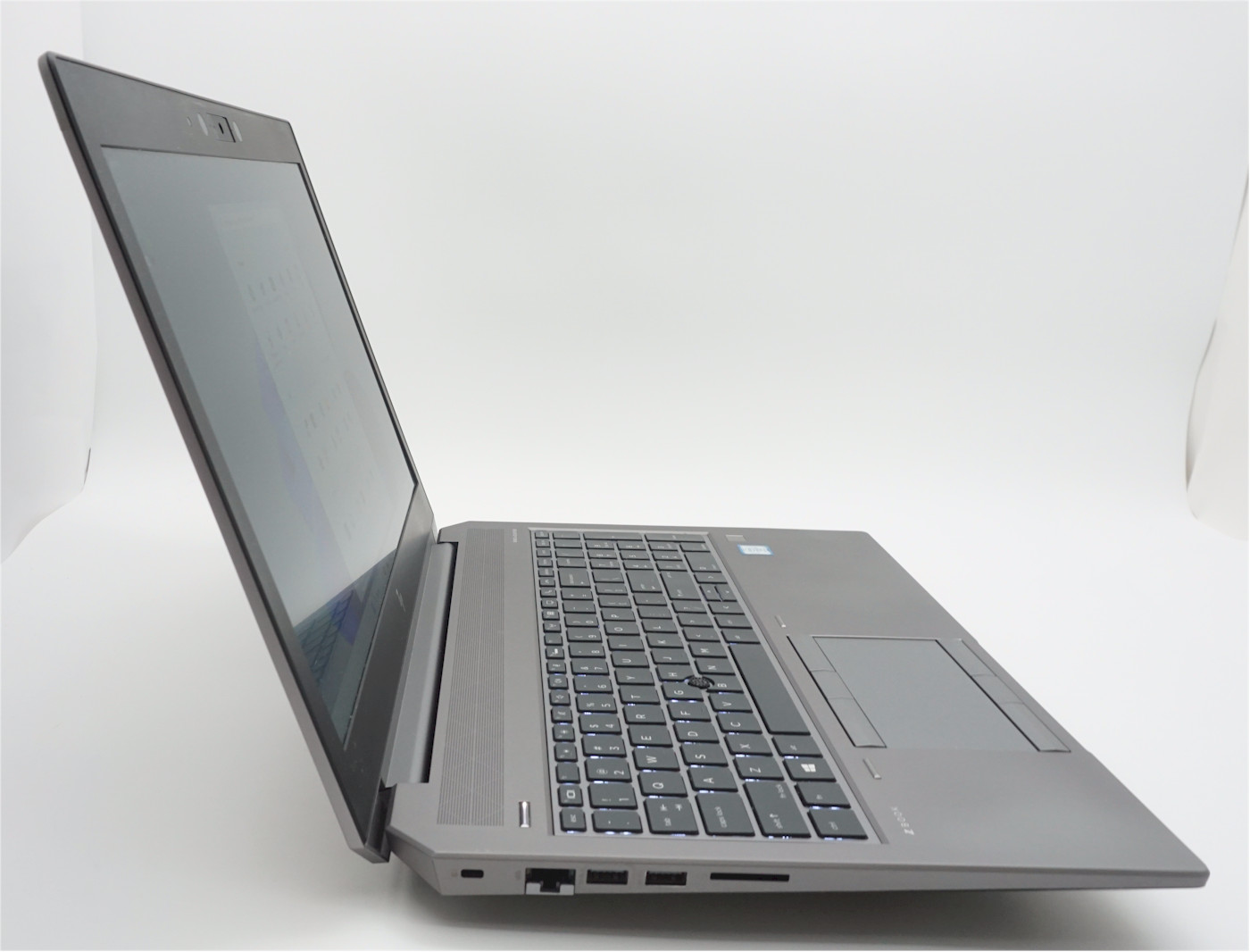 HP Zbook 15 G6 15.6″ FHD i7-9850H 32GB 512GB NVIDIA Quadro T2000 4GB – Excellent
