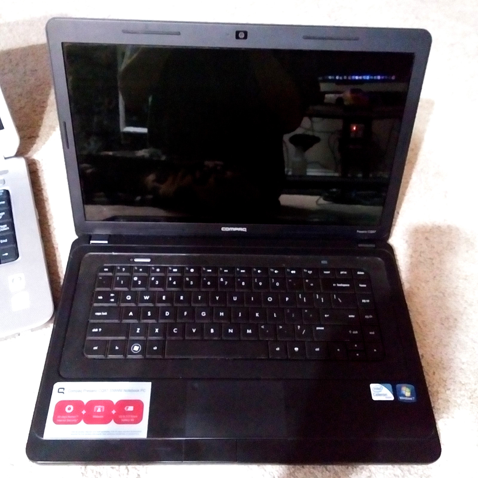 Compaq Presario CQ57 CQ57-339WM Intel Celeron B800 Laptop NO POWER CORD