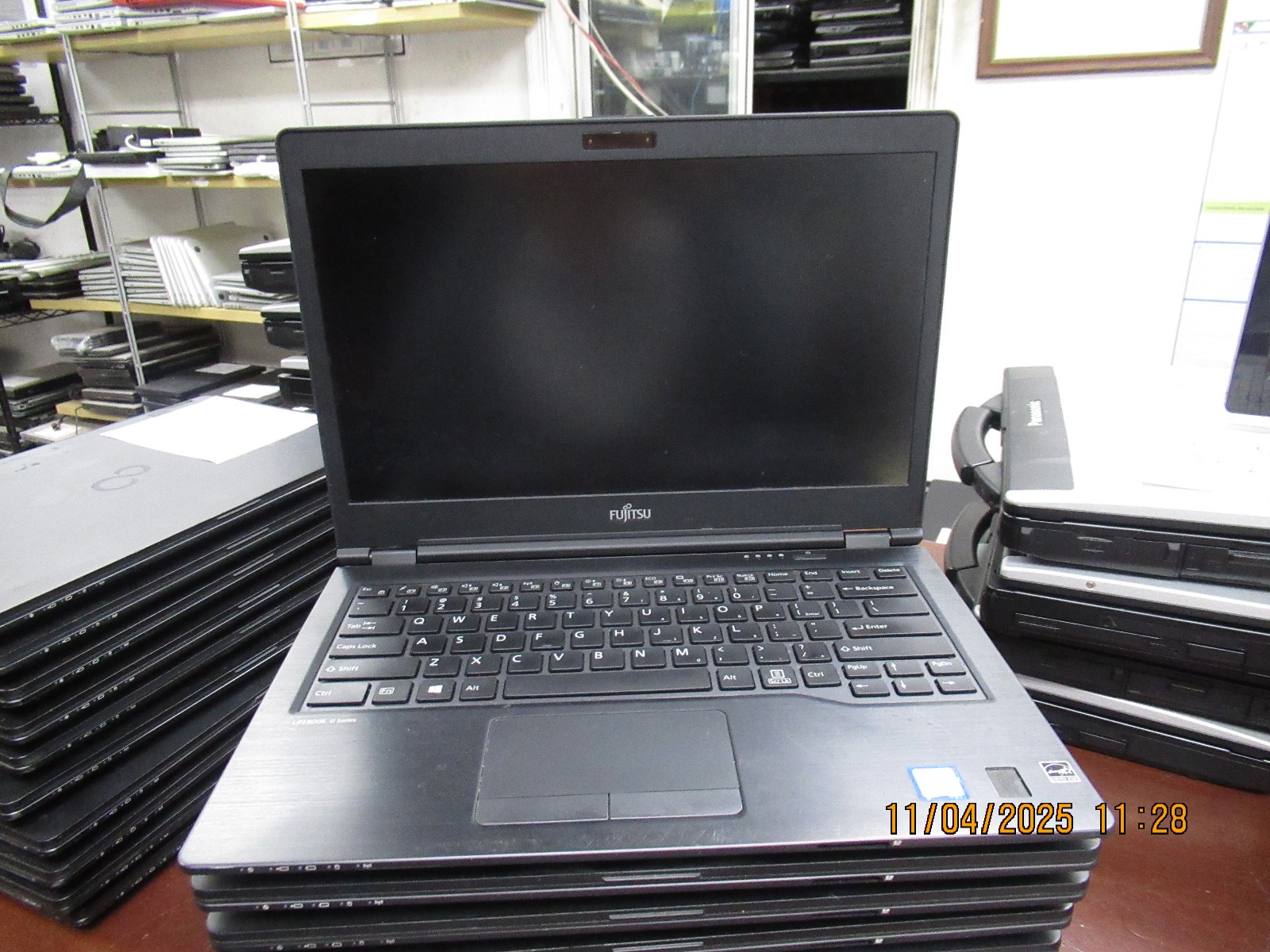 Lot of 10 Fujitsu Lifebook U749 i7 8665U 1.90GHz Laptop [NO RAM/HDD/OS/AC]