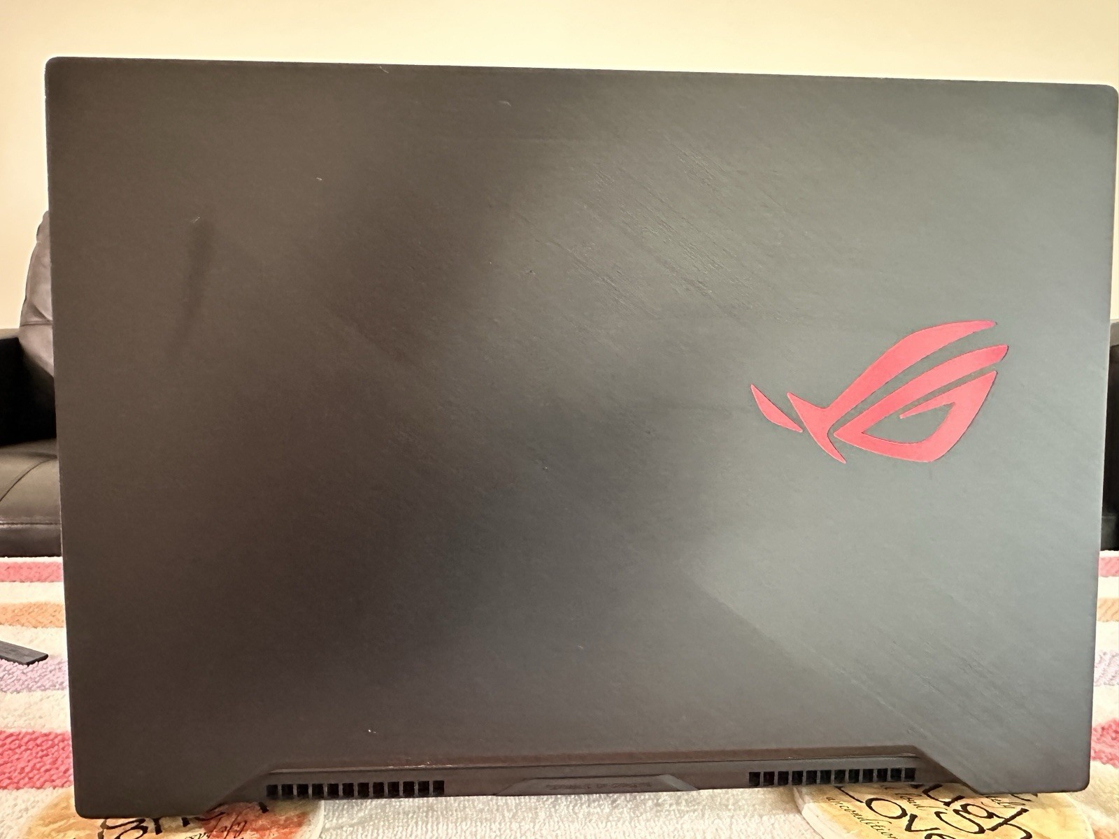 ASUS ROG Zephyrus M15 i7-9750H RTX 2070 Q-Max 8GB DDR4 32GB 1TB SSD 15.6″ FHD