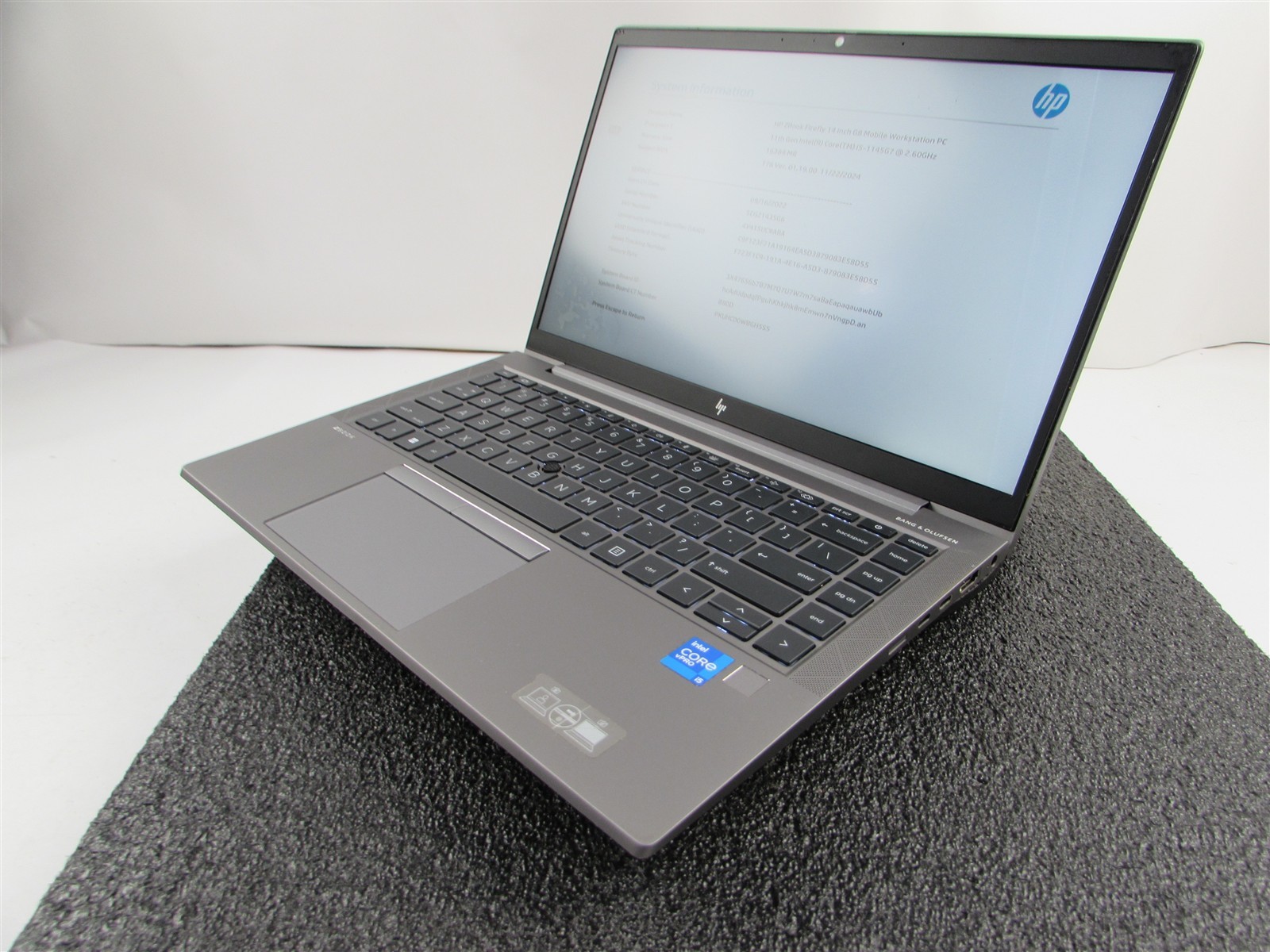 HP ZBOOK FIREFLY 14 (G8) 1920X1080 FHD I5-1145G7 512GB SSD 16GB RAM NO O.S