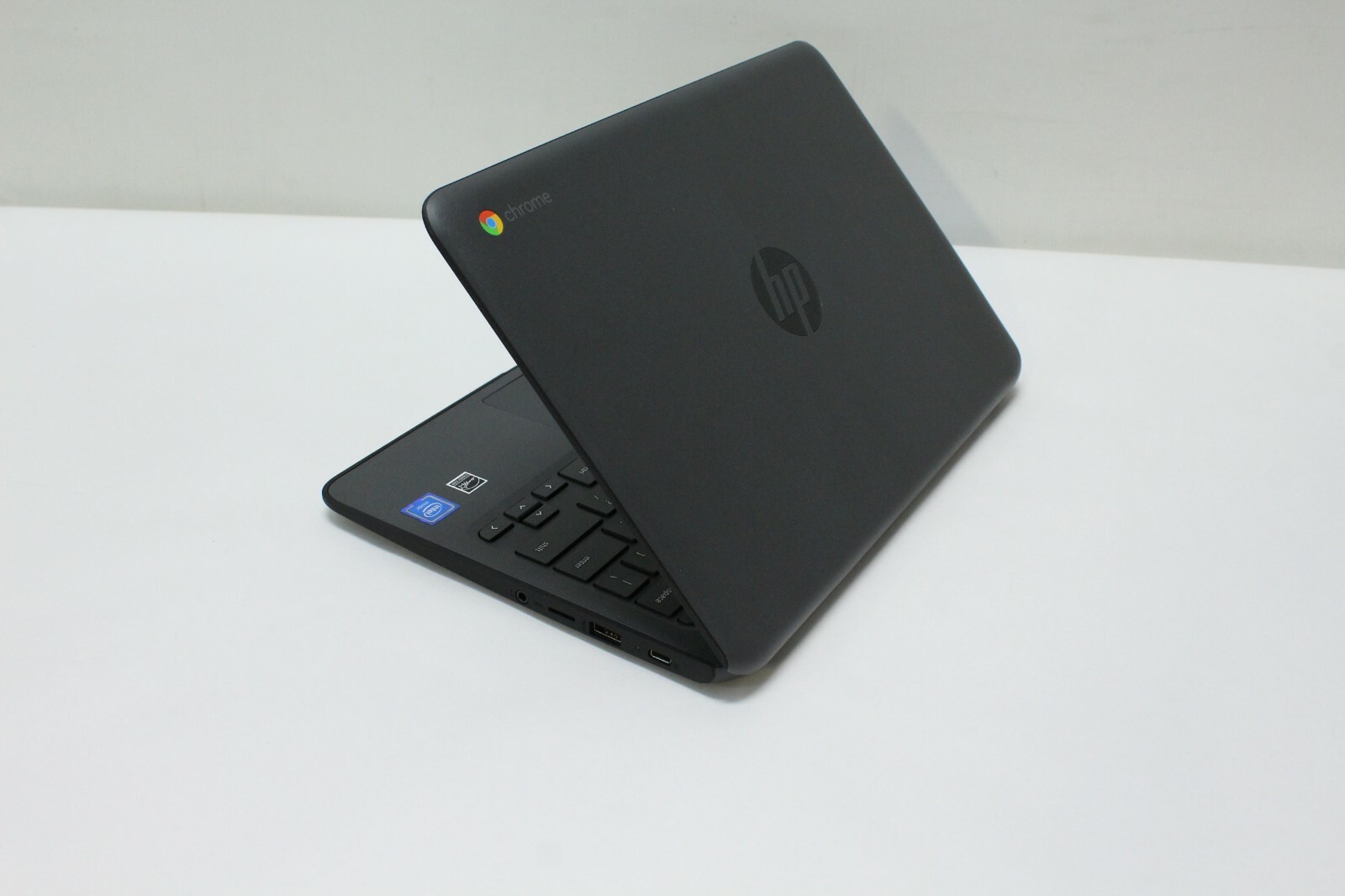 HP Chromebook 11 G6 Education Edition 11.6″ N43350 RAM 4GB eMMC 16GB – READ