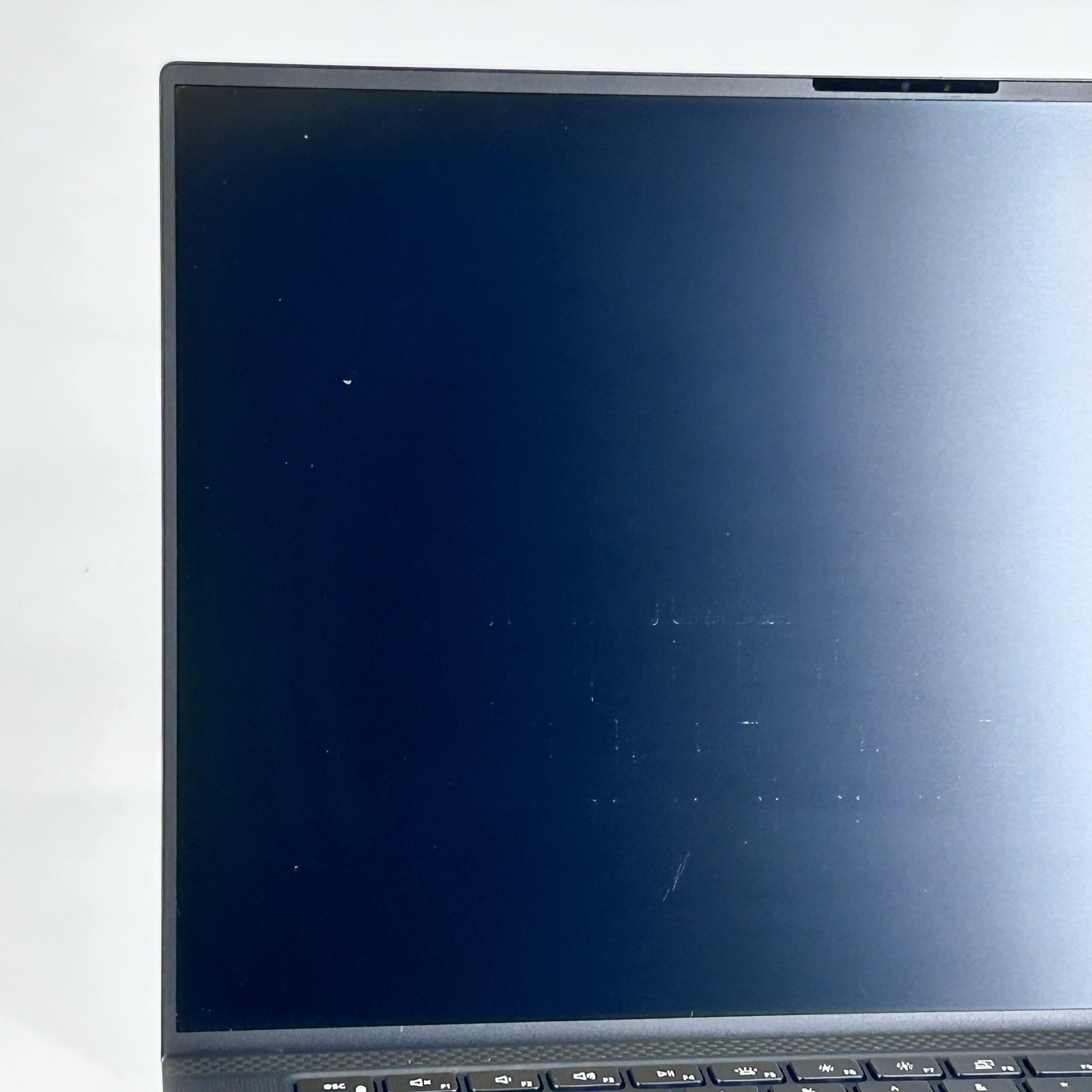 Dell XPS 15 9530 FHD+ 2.4 GHz i7-13700H 32GB 1TB SSD Arc A370M – WHITE SPOTS