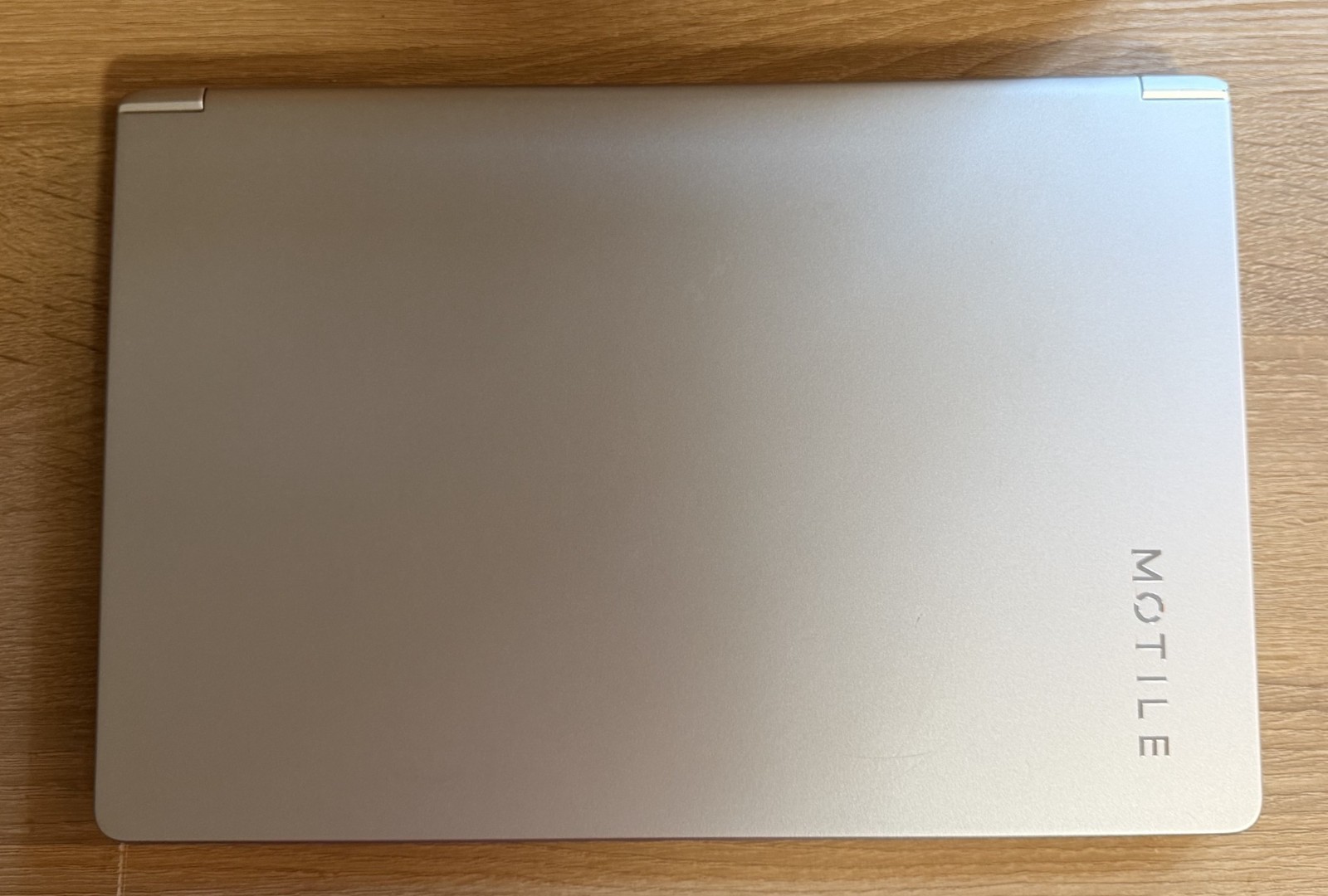 Motile M142 14 inch: AMD Ryzen 5 (3500U), 8GB, upgraded 1 TB M.2 drive