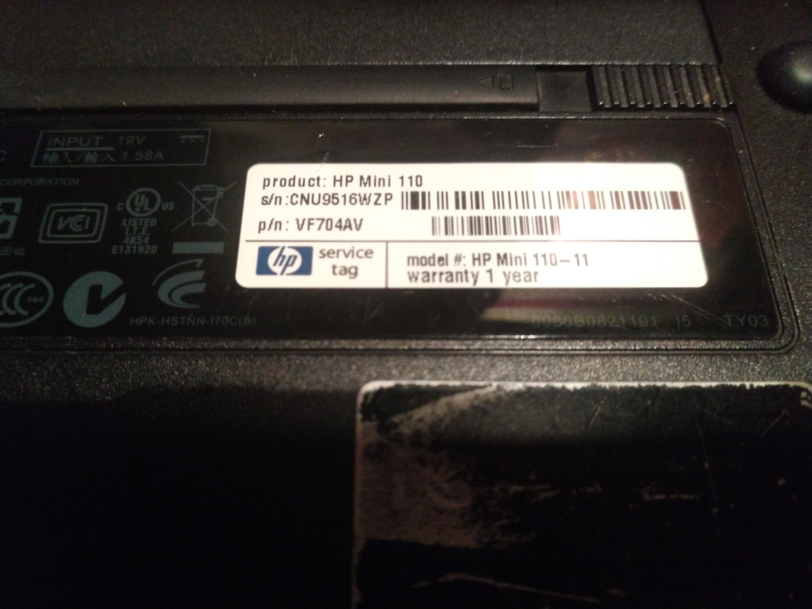 HP Mini 110 10.1″ Netbook Intel Atom Processor Laptop No Hard Drive Unit