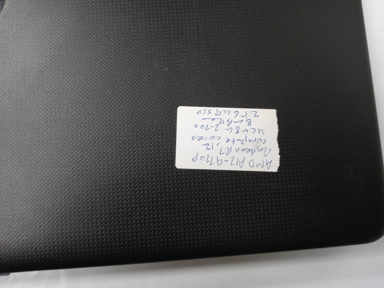 HP 15-BW017cl AMD A12-9720P 2.70GHZ Radeon R7, 12 | 12GB RAM | 256GB SSD| NO OS