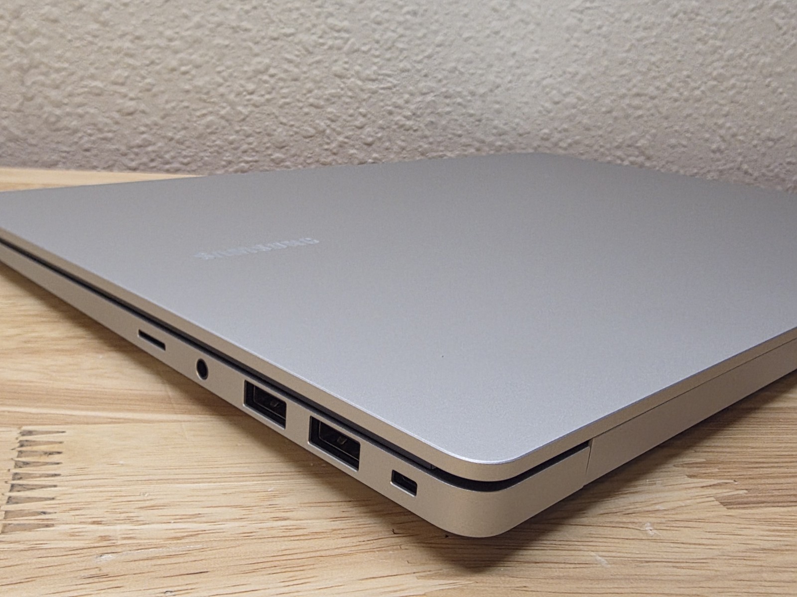 Samsung Galaxy Book5 15.6″ FHD IPS Laptop Intel Core Ultra 7 16GB 512GB SSD