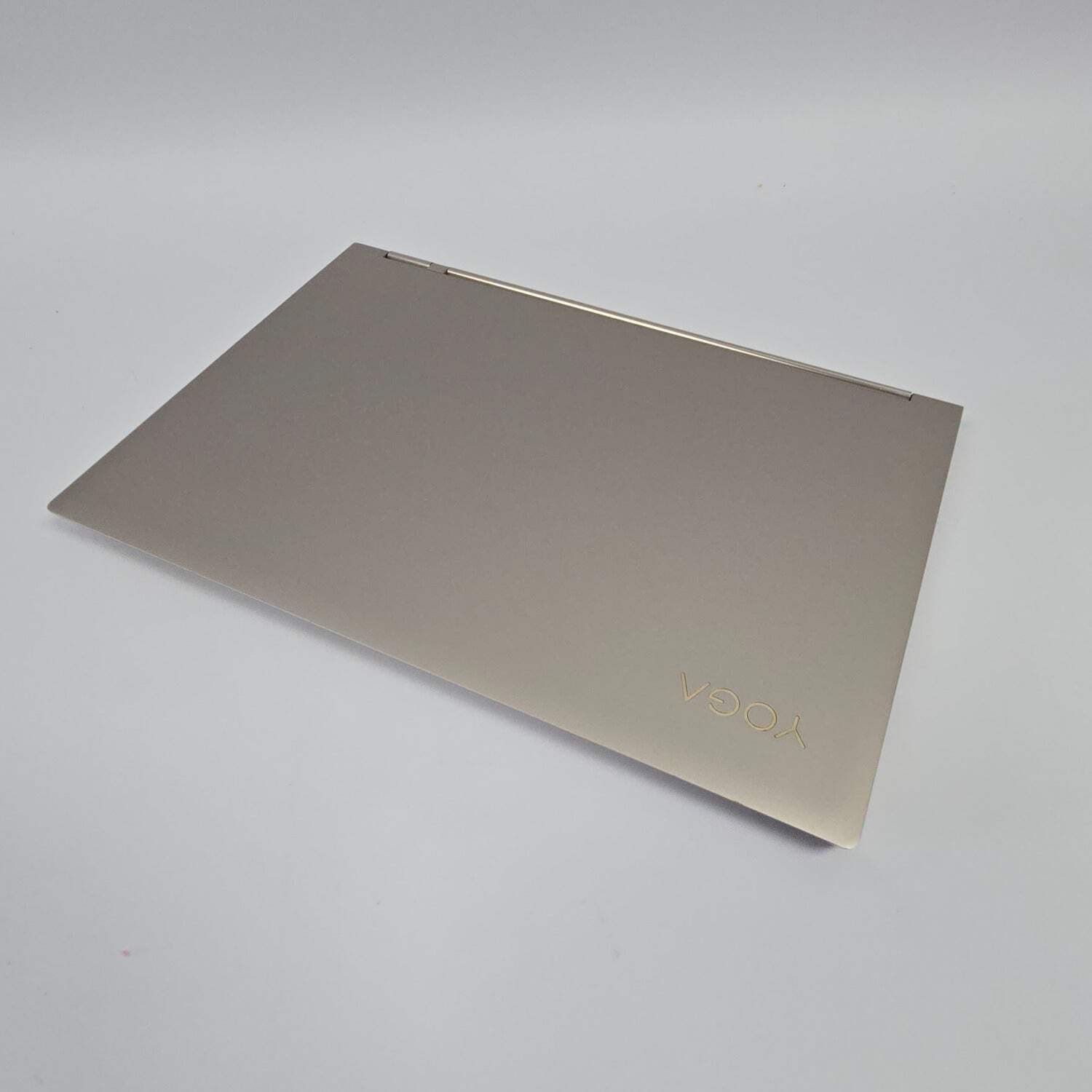 Lenovo Yoga C930 13IKB 13.9″ i7-8550U 2.0GHz 16GB RAM 500GB SSD