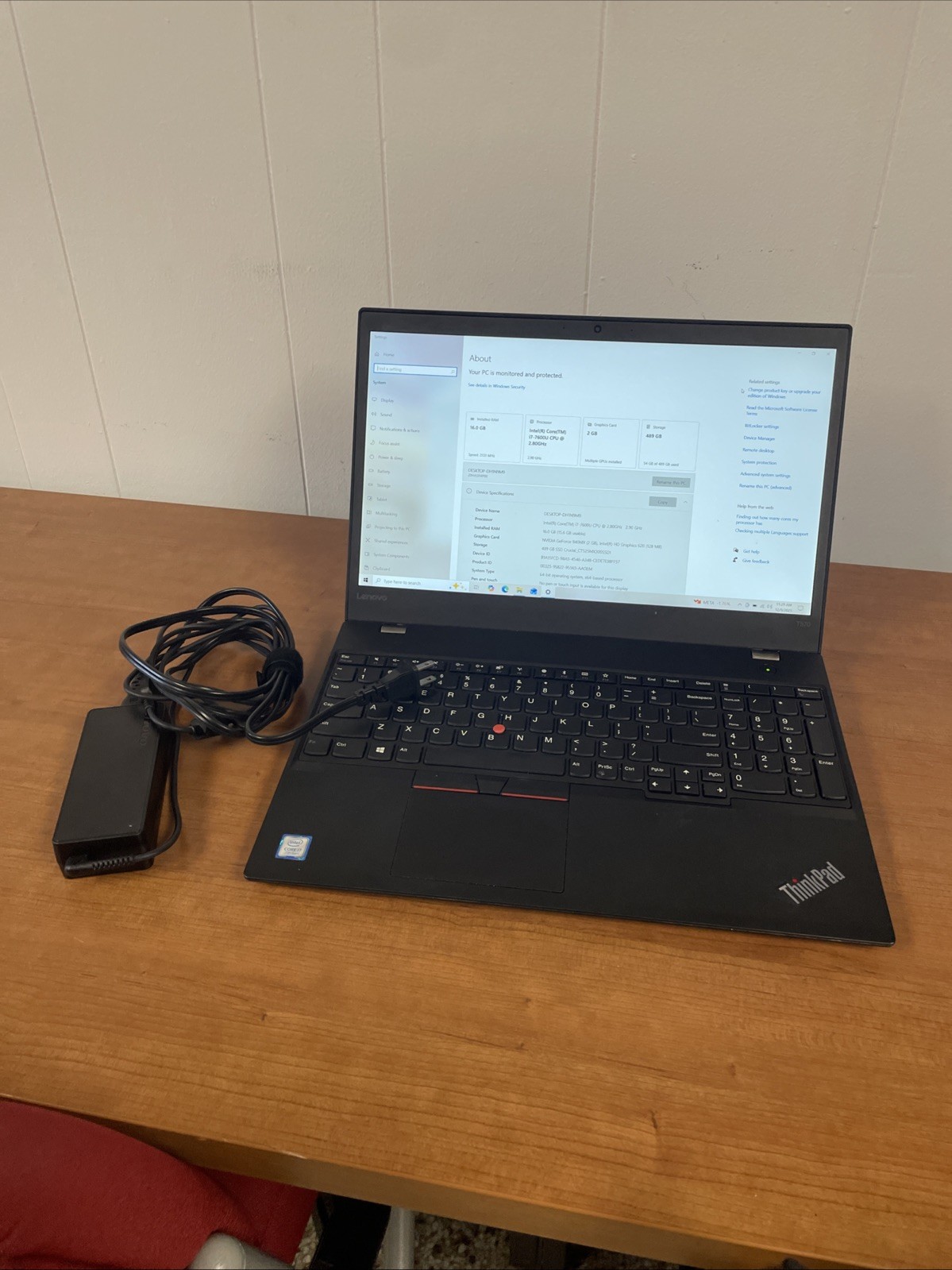 Lenovo ThinkPad T570 15.6″ Laptop i7-7600U 2.80GHz 16GB RAM 256GB SSD Win 10 PRO