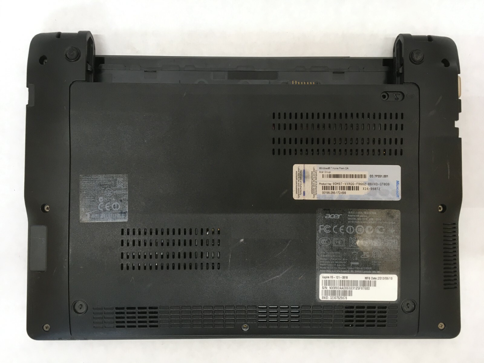 Acer Aspire V5 AMD C70 11.6″ Laptop NO HDD/OS/RAM/BATTERY CRACKED LCD QT
