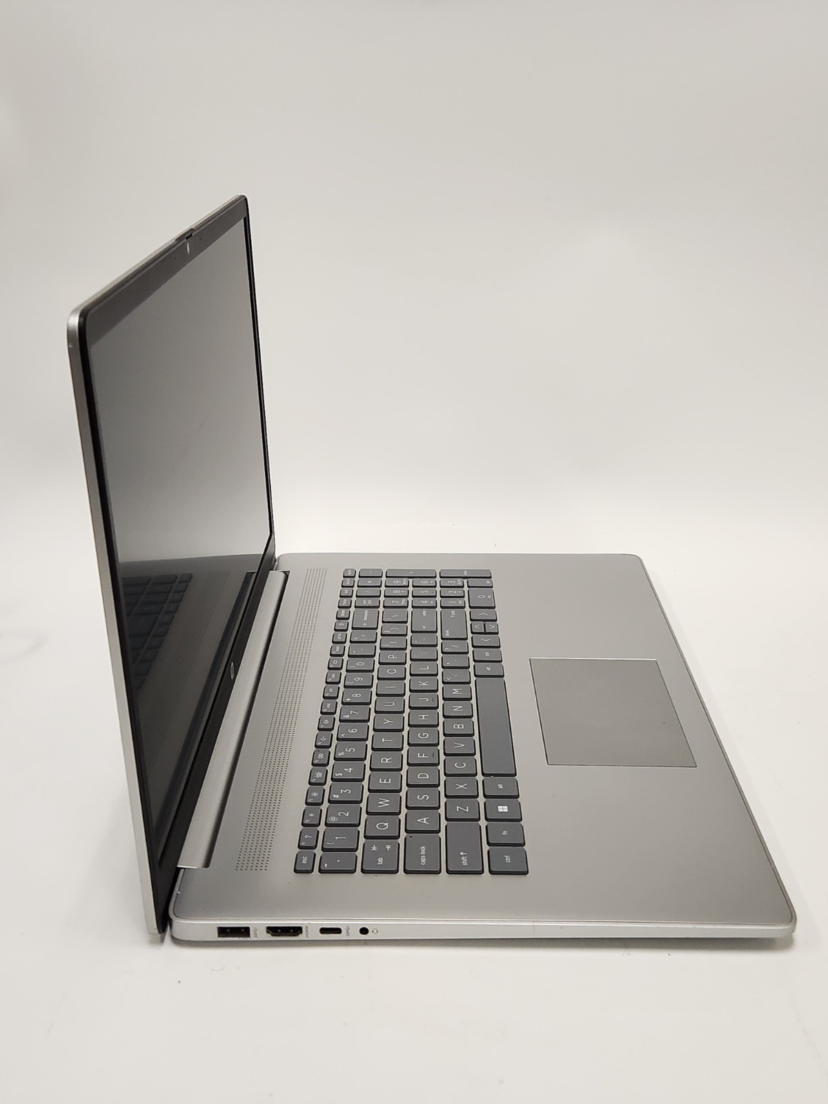 HP 17-cn3053cl 17.3″ Laptop FHD Intel i5-1335U 1.3GHz 8GB RAM 256GB SSD W11P