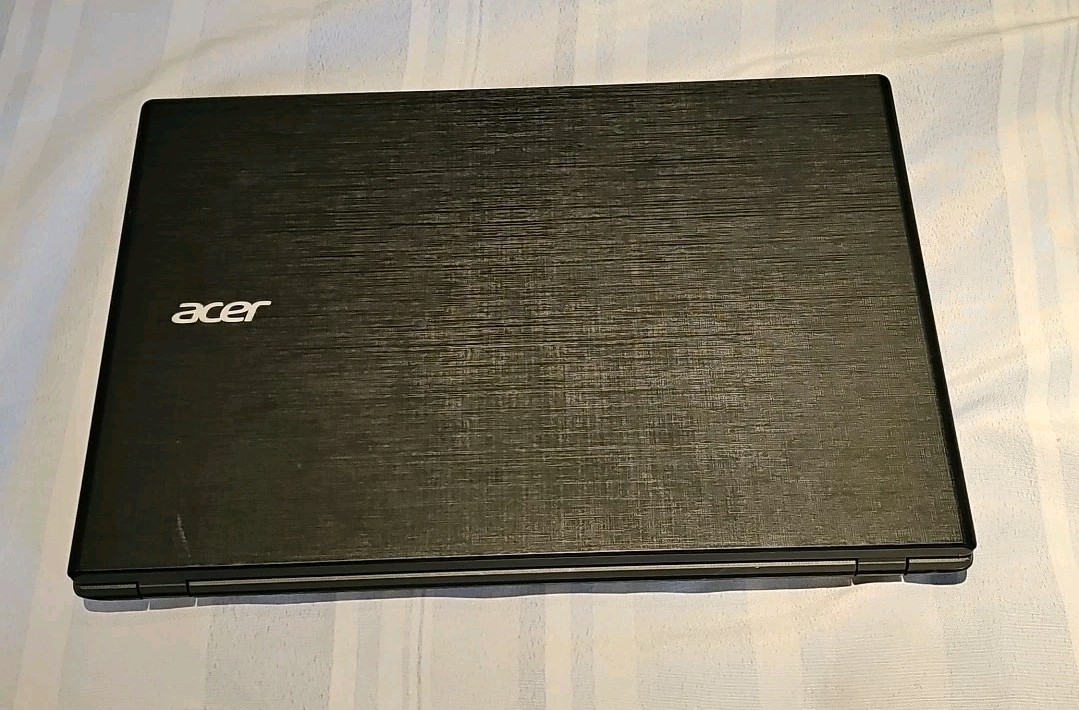 For parts or repair Acer Aspire E5-574 Laptop 15″ WON’T start