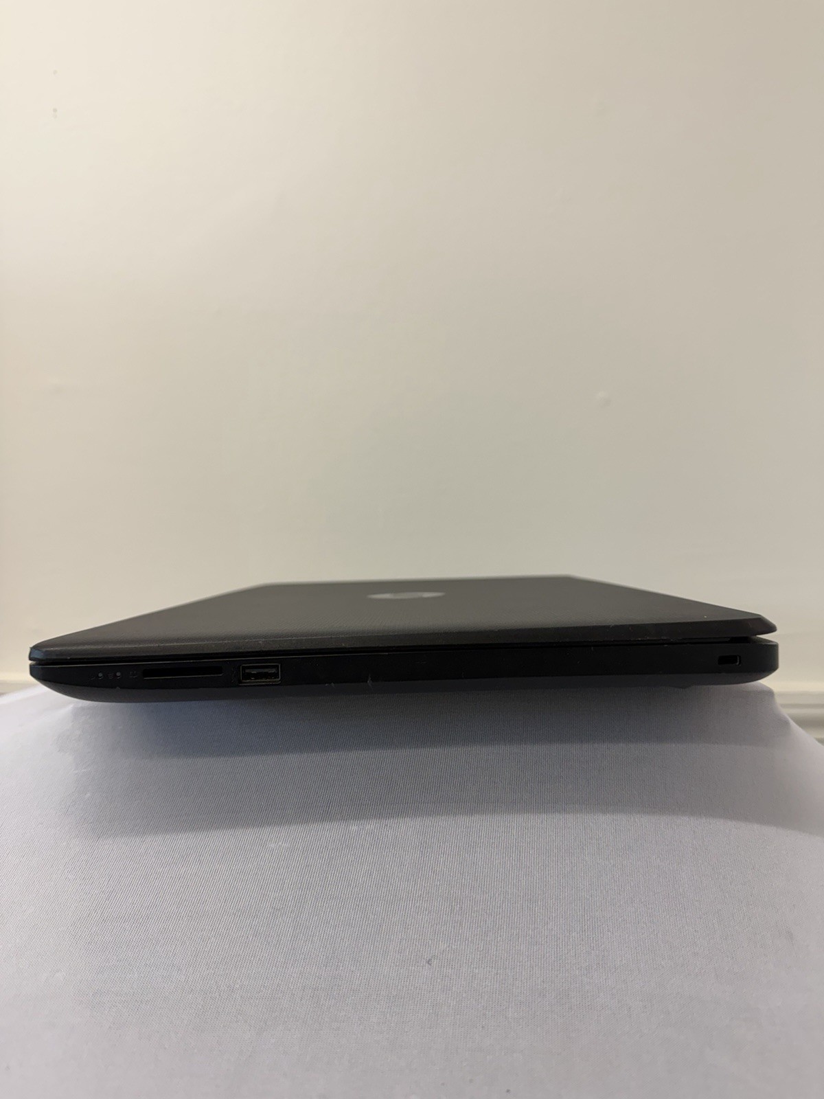 HP Laptop 15-65289wm – Good Screen – Intel Pentium Silver N5000 – Read Des