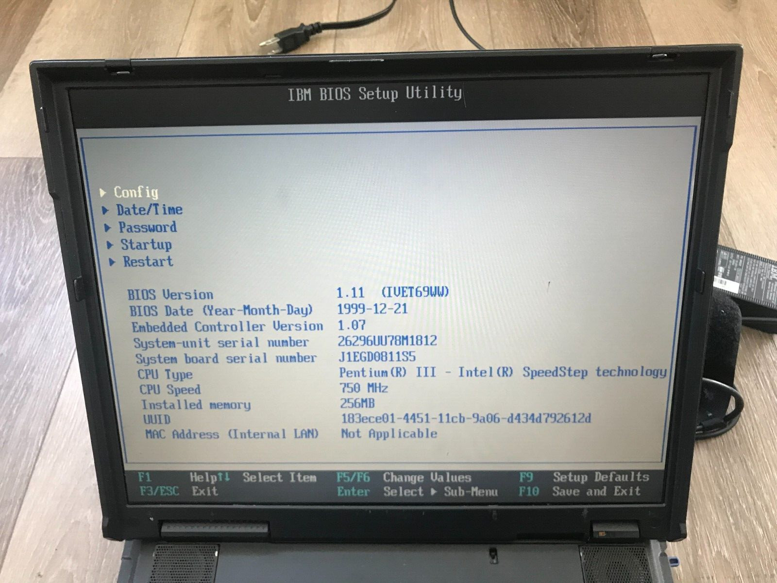 IBM Thinkpad A20p Type 2629-6UU 15″ Intel Pentium III 750GHz 256 MB RAM 40GB HDD