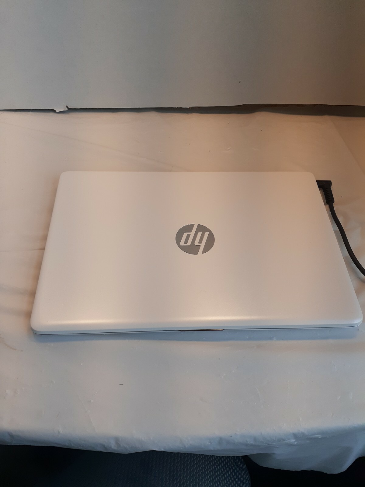 HP Stream 11.6 inch (32GB, Intel Celeron N, 1.10GHz, 4GB) Notebook/Laptop – Whi…