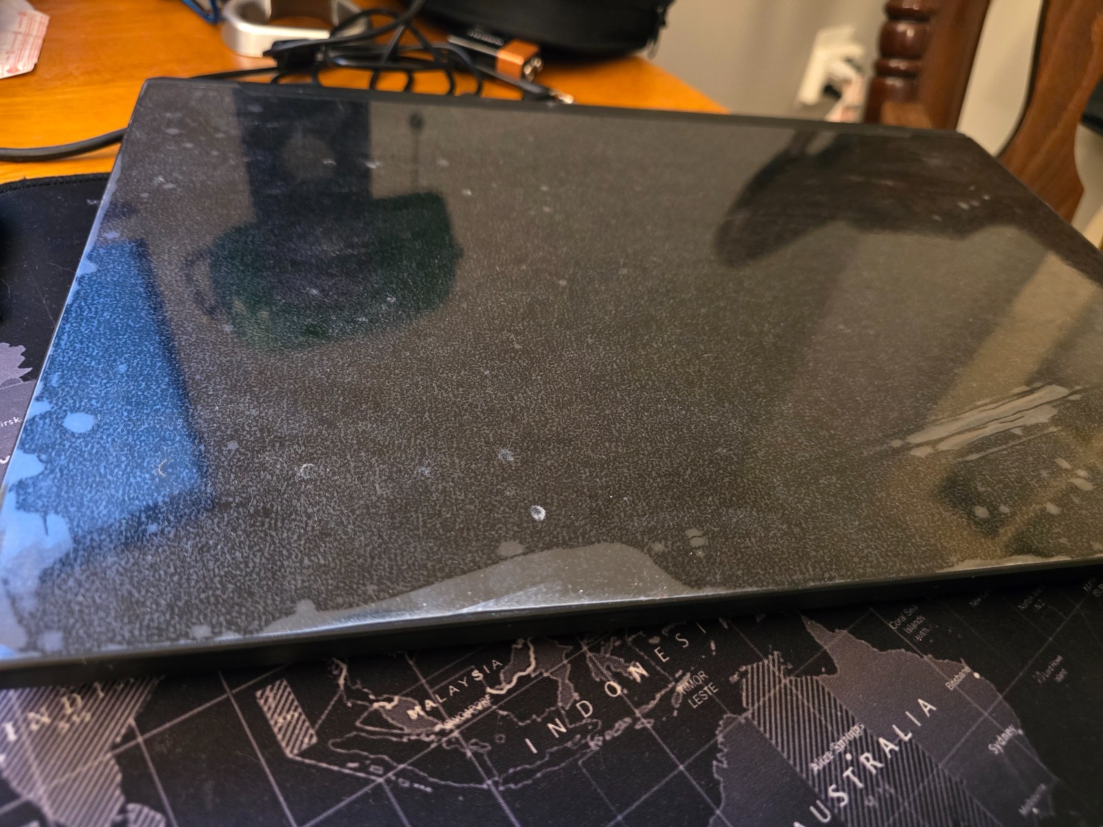 MAX-17 Light Mag 17.3″ Gaming Laptop, i7-10875H, 2070 Super, IPS 240Hz