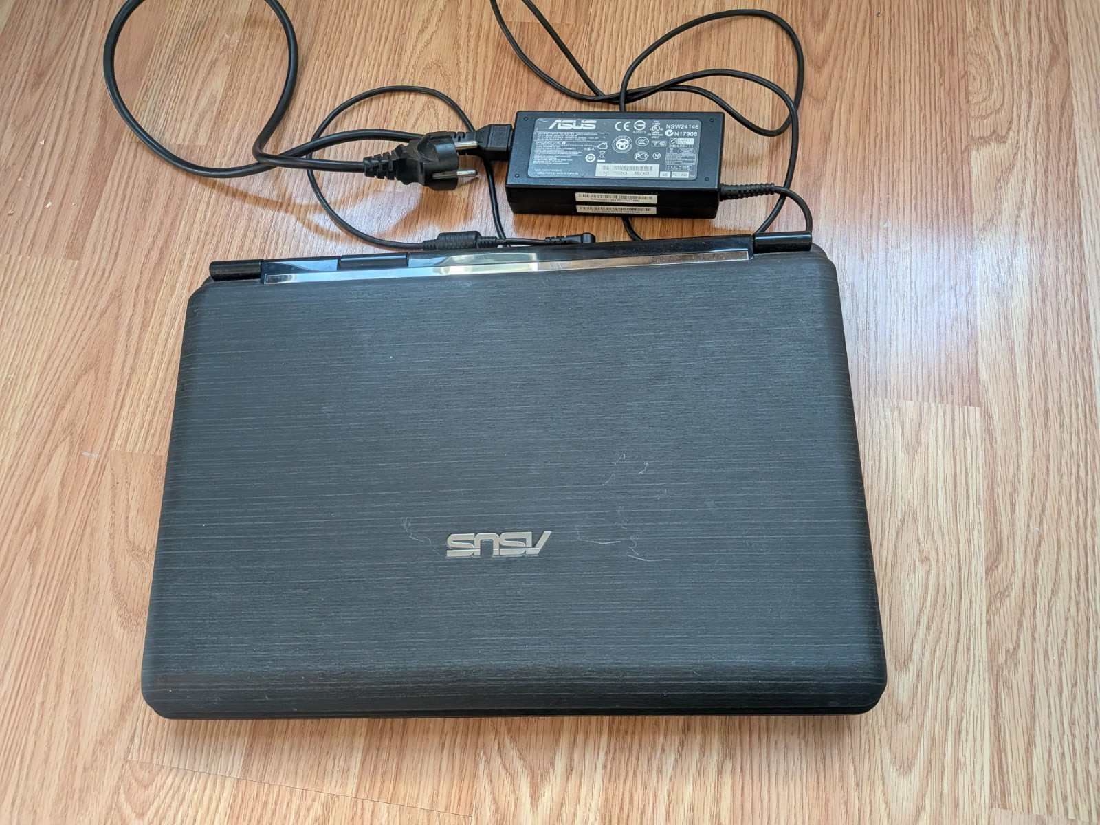 ASUS N60Dp 16in Laptop AMD Athlon II M300 2.00GHz 4GB Black w/Charger