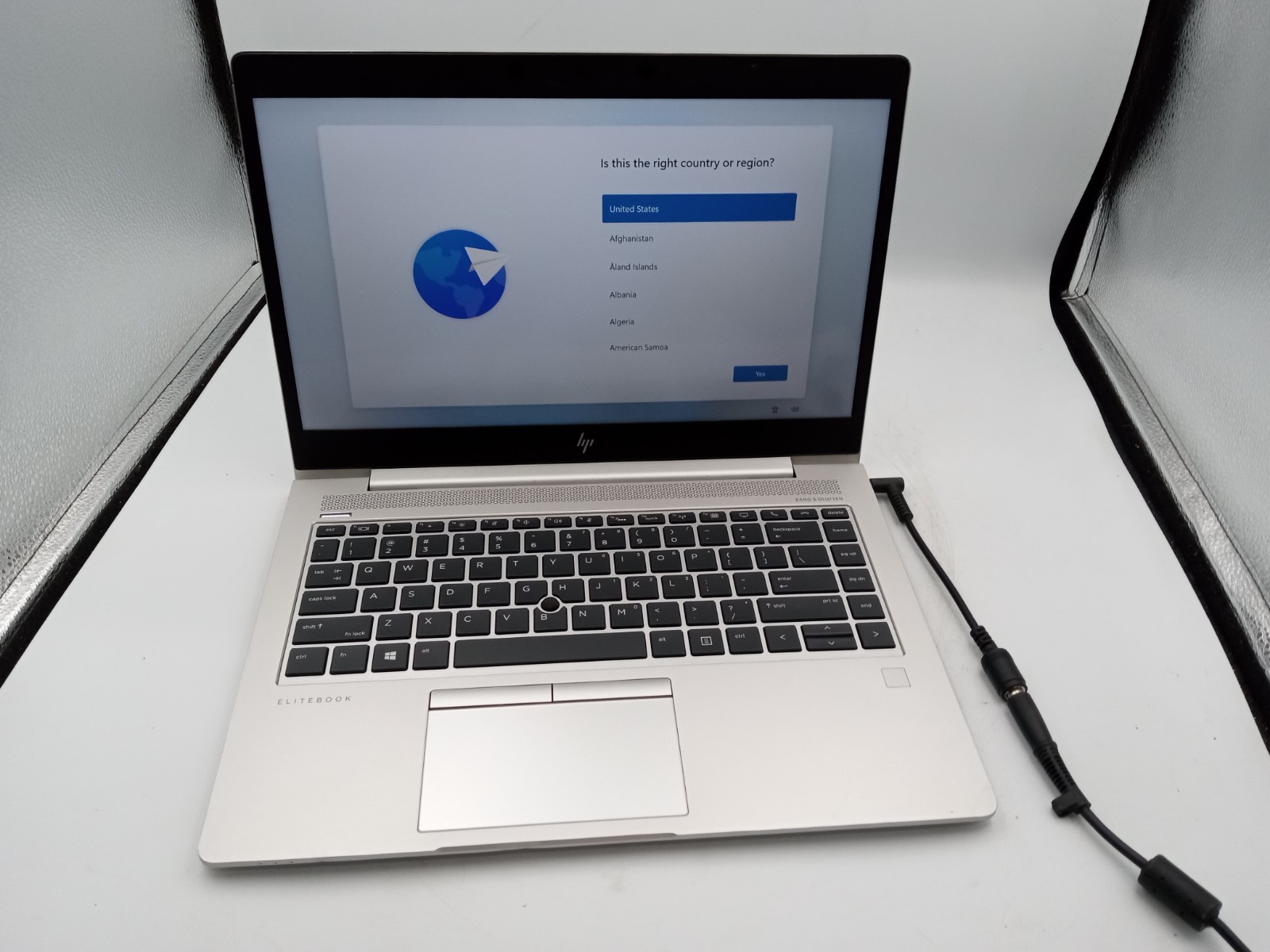 HP EliteBook 745 G6 14″ Touchscreen AMD R5 3500U 4GB 128GB Windows 11 NO BATTERY
