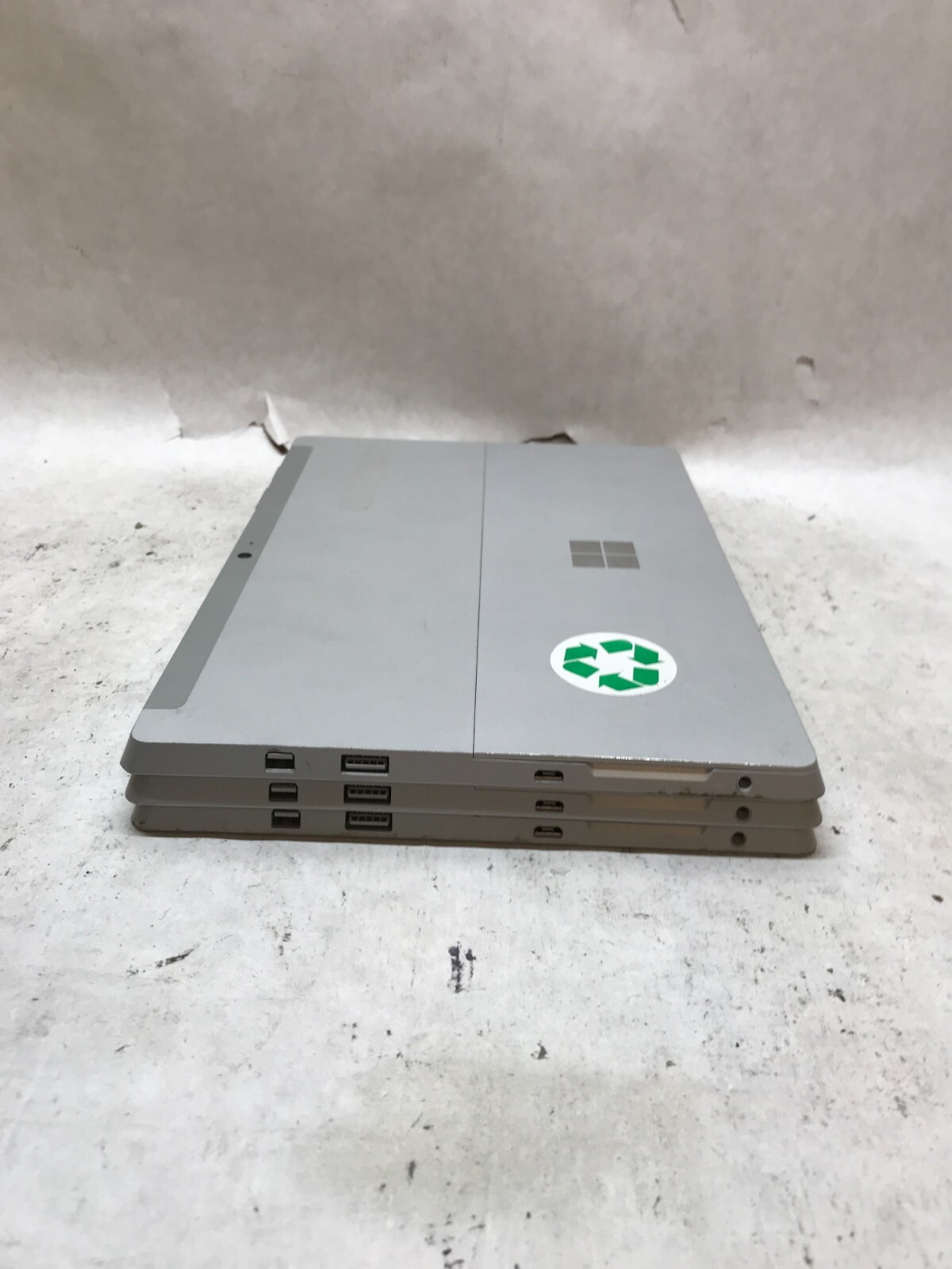 Lot of 3 Microsoft Surface 3 1645 12″ Intel Atom 4GB 32GB UNTESTED For Parts -DW