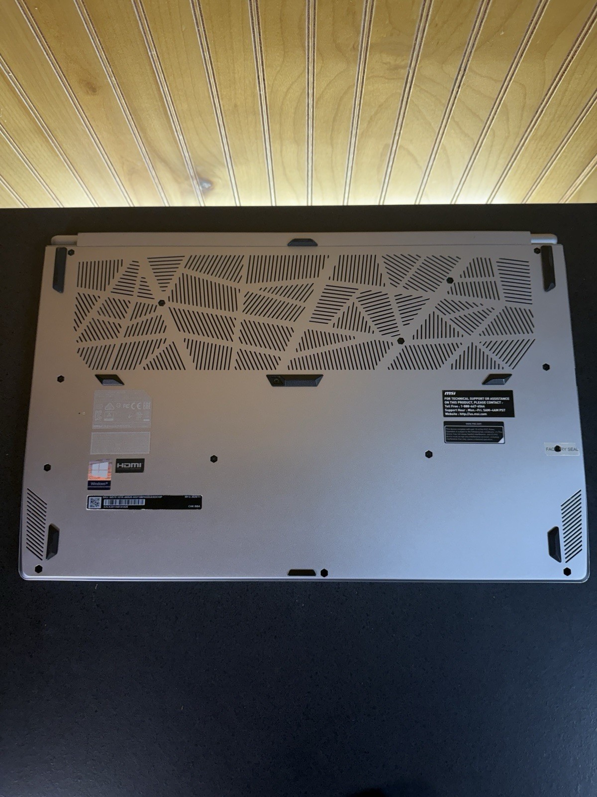 MSI WS75 10TK 17.3″ Laptop i7-10875H 32GBRAM 2TB NVMeSSD Quadro RTX 3000 W11Pro