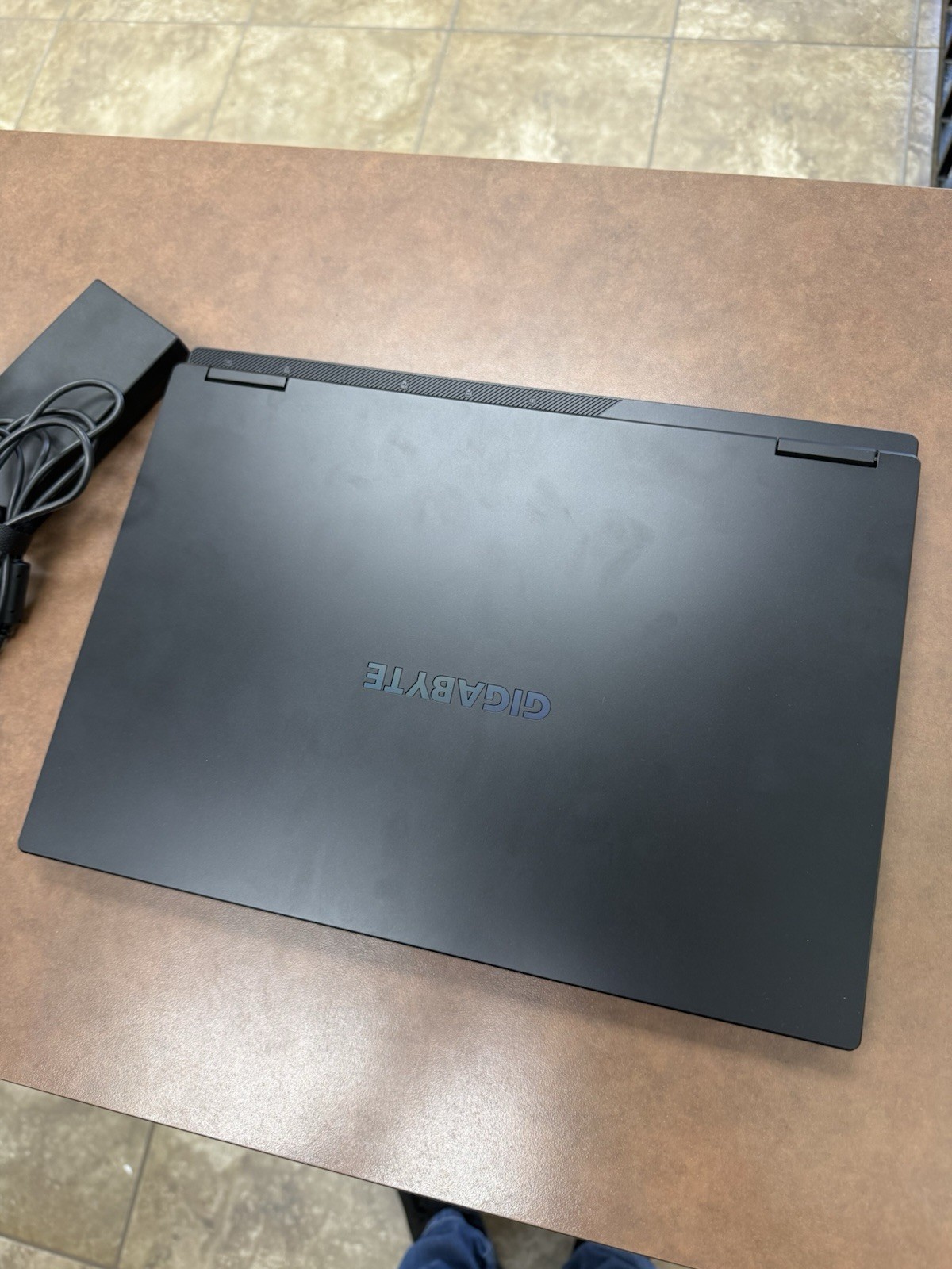 GIGABYTE Gaming A16 16 AMD Ryzen 7 260 16GB 1TB SSD RTX 5060 W11H Laptop
