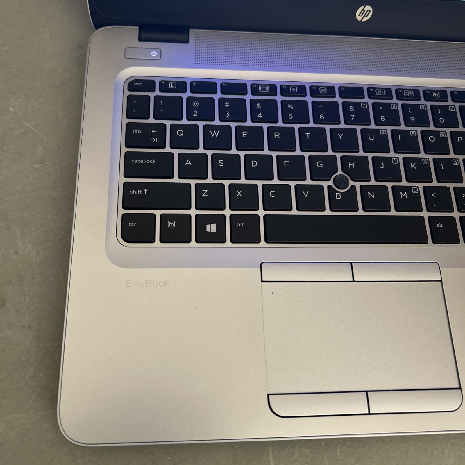 HP EliteBook 840 G4 14″ Core i5 8GB RAM, 256 GB SSD Window 11
