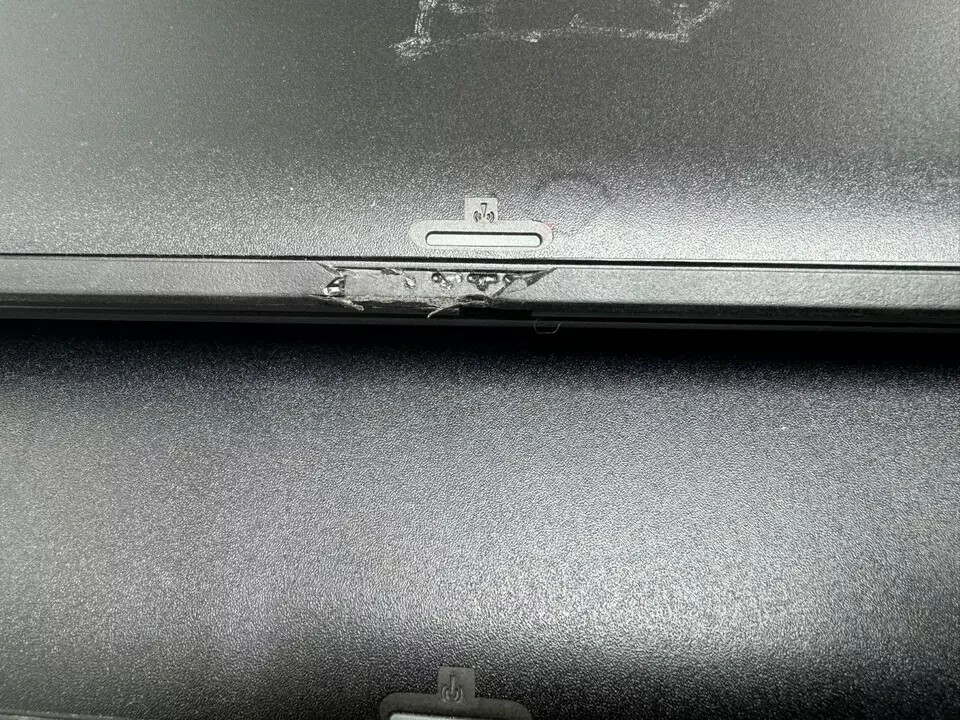 Lenovo ThinkPad Yoga 11E 5th Gen 11.6″ Touch 4GB RAM 128GB **NO Windows**