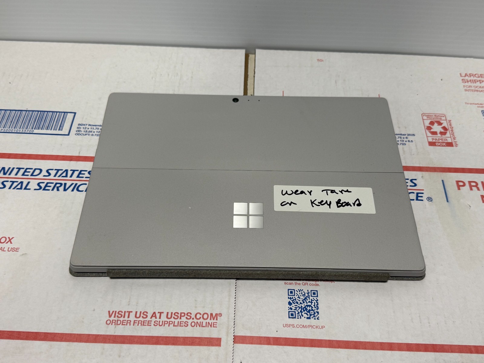 Microsoft Surface Pro 1796 12.3″ i5-7300U 2.7GHz 4GB RAM 128GB SSD, Win 11 Pro
