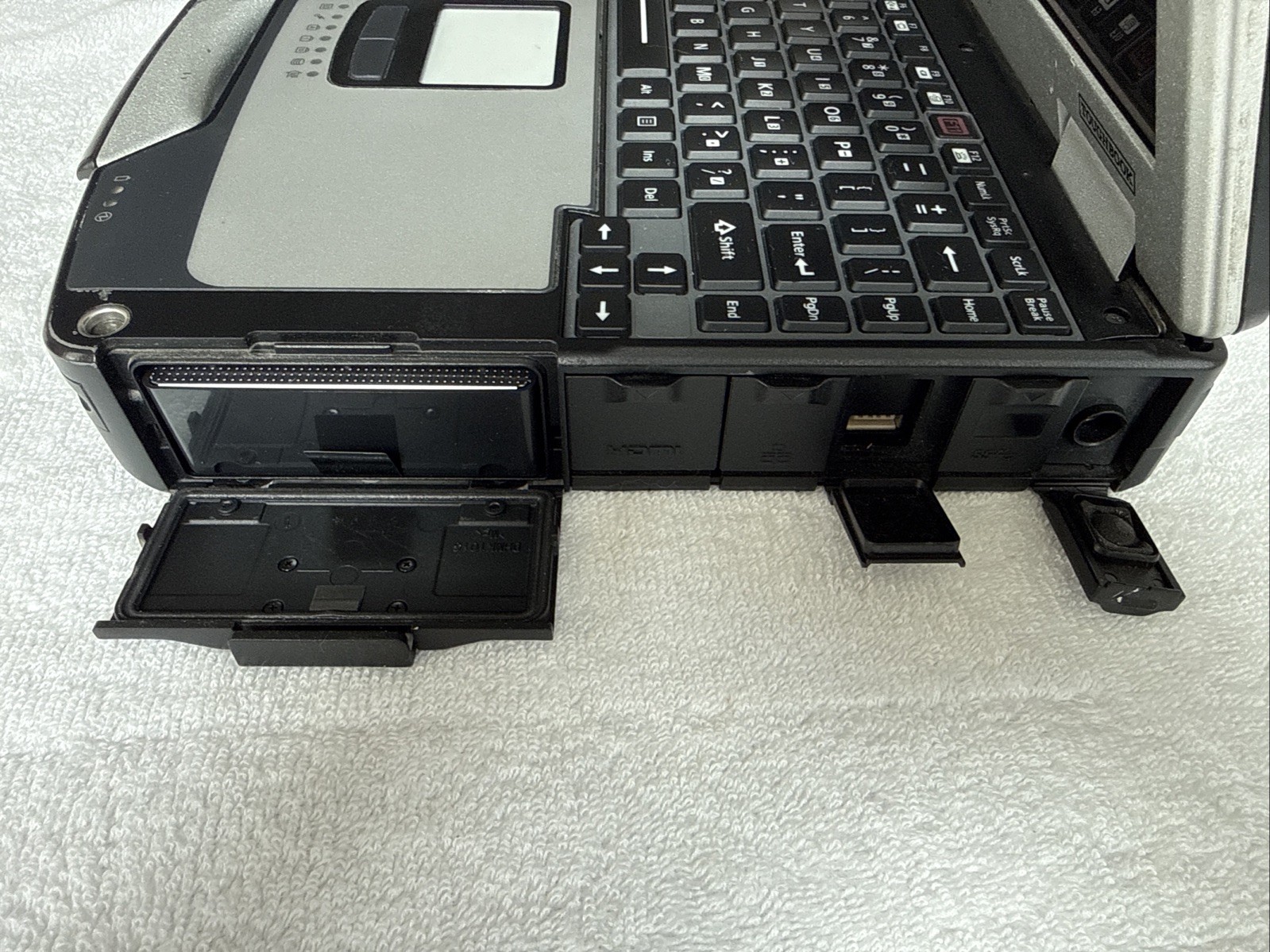 Panasonic Toughbook CF-31 MK5 i7-5600U 2.60GHz|16GB RAM|256GB HDD|NoOS|NoCharger