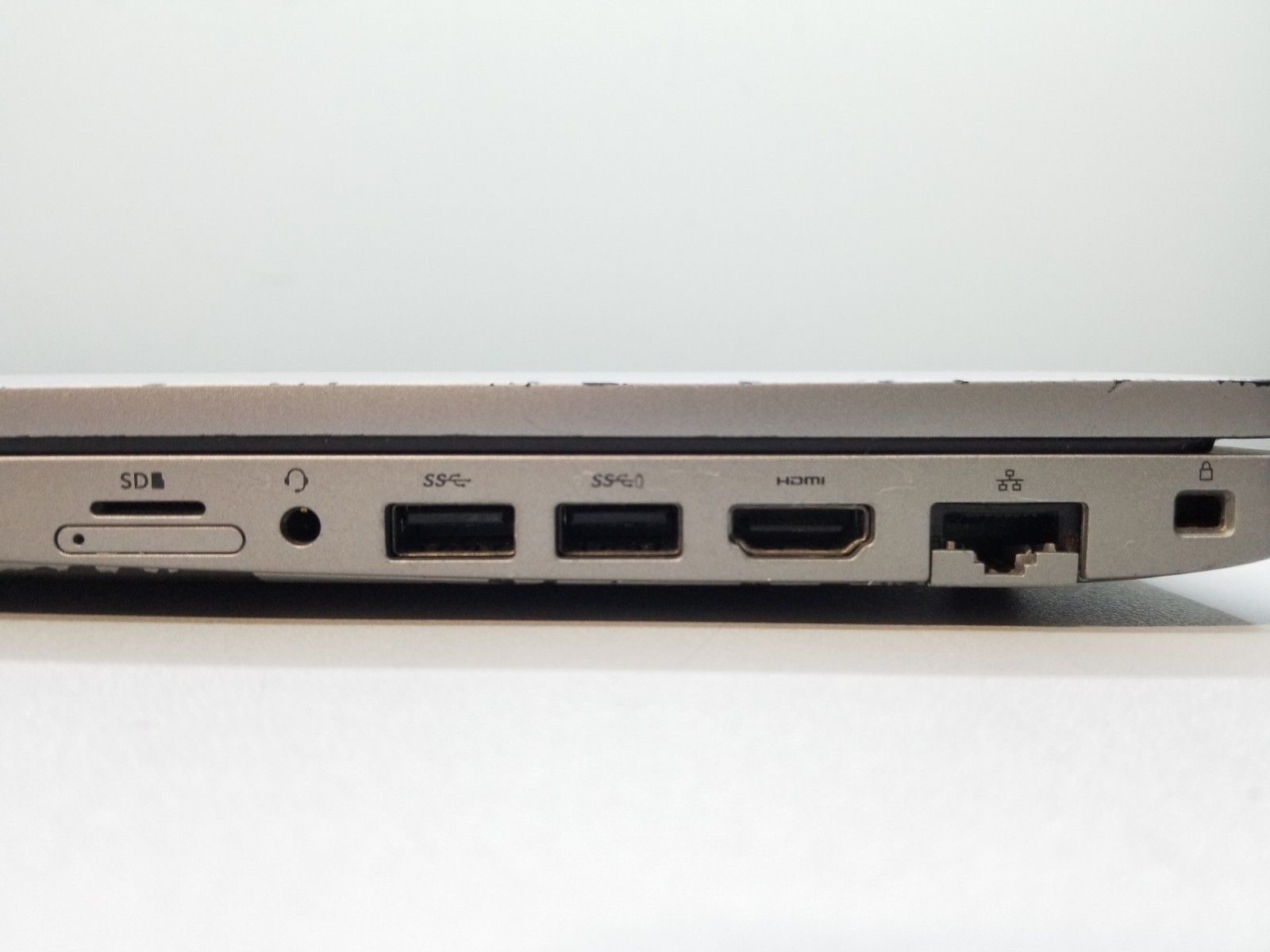 AS-IS Dell Latitude 5510 15.6″ FHD i5-10310U 1.7GHz 8GB RAM 256GB NVMe W11P READ