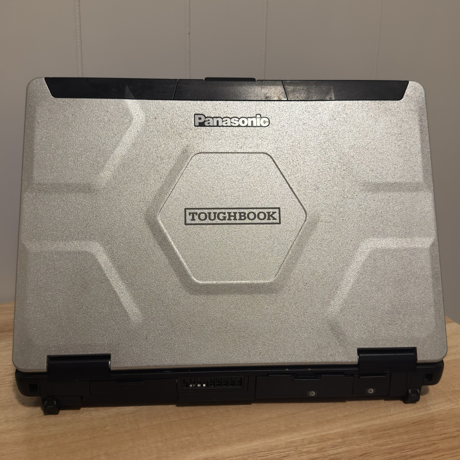 Panasonic Toughbook CF-54 MK1 14″ Laptop (i5, 4GB RAM, 256GB) Dual Fischer USB