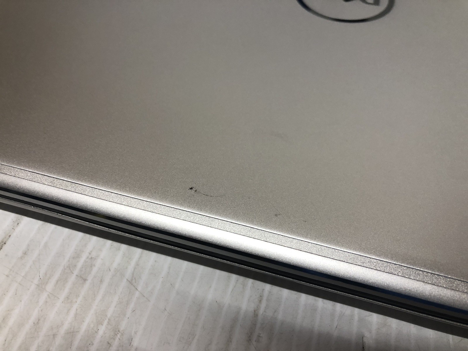 Dell Inspiron 7570 Laptop | Intel i5-8250U | 8GB RAM | NO OS/SSD – Boots to Bios