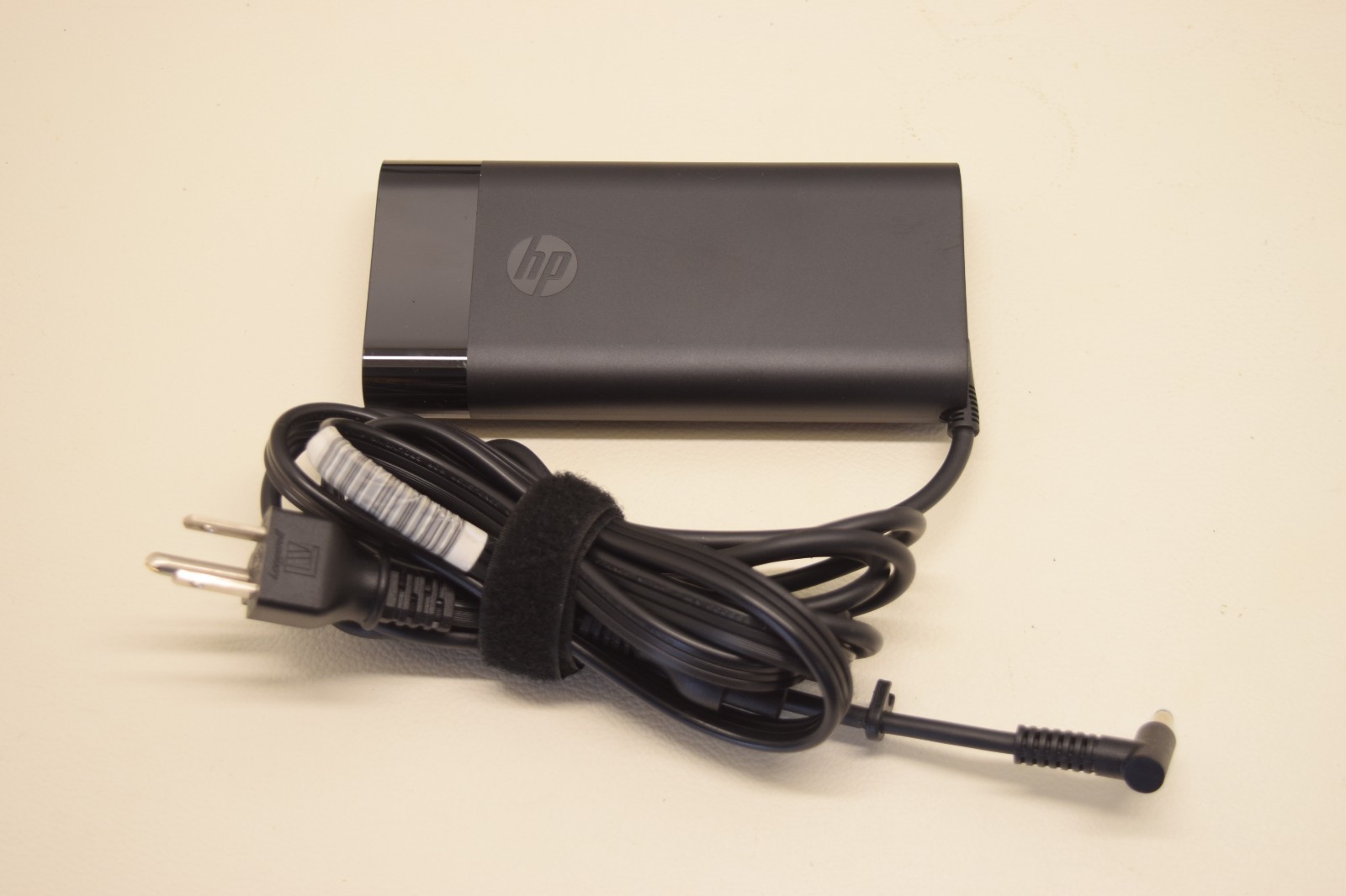 HP Victus 15-FA1030NR 15.6″ i5-12450H 2.0GHz 8GB RAM 512GB SSD GeForce RTX 2050