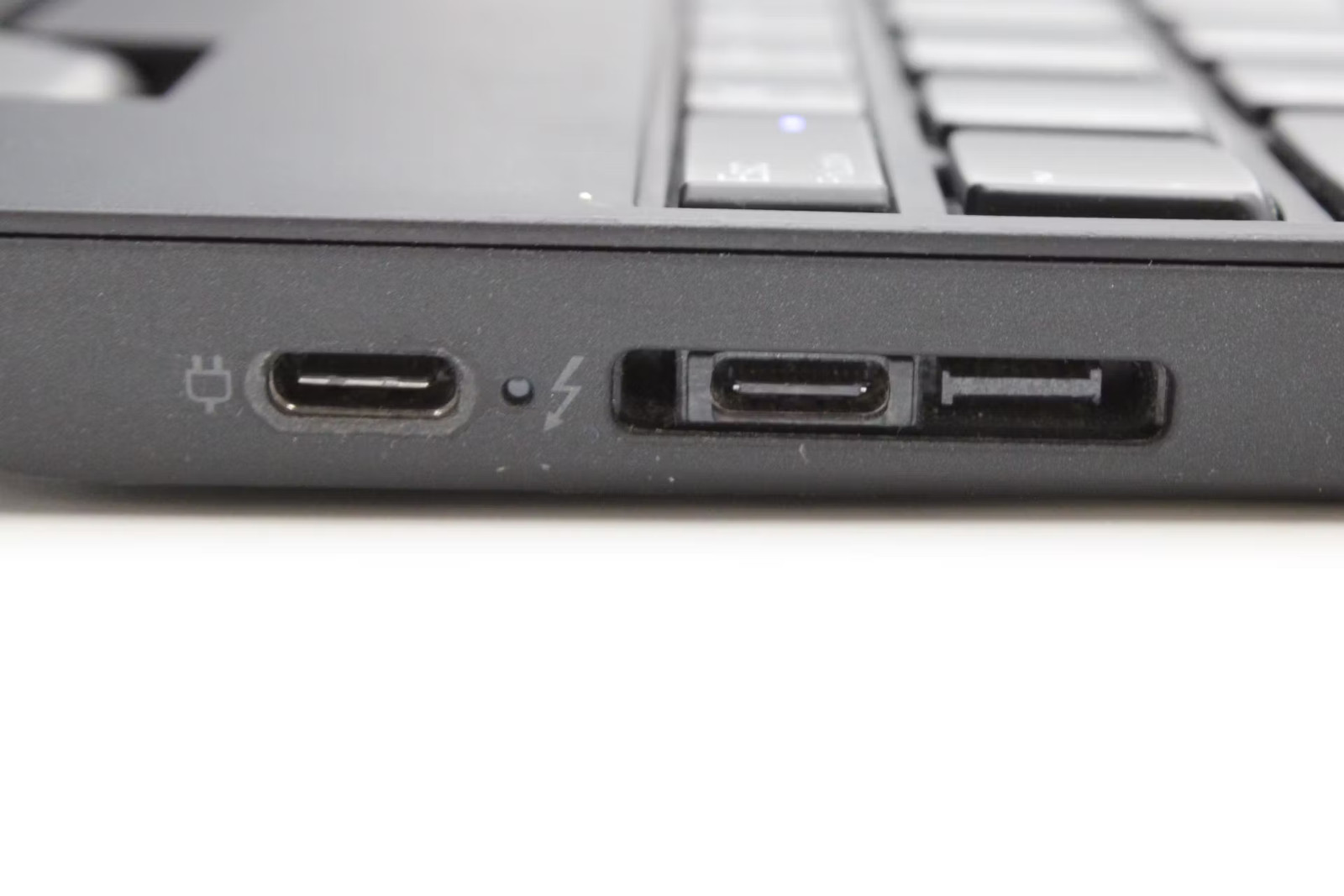 Lenovo ThinkPad T15 Gen 2i Used 15.5″ i5-1135G7, 256GB NVMe, 8GB RAM