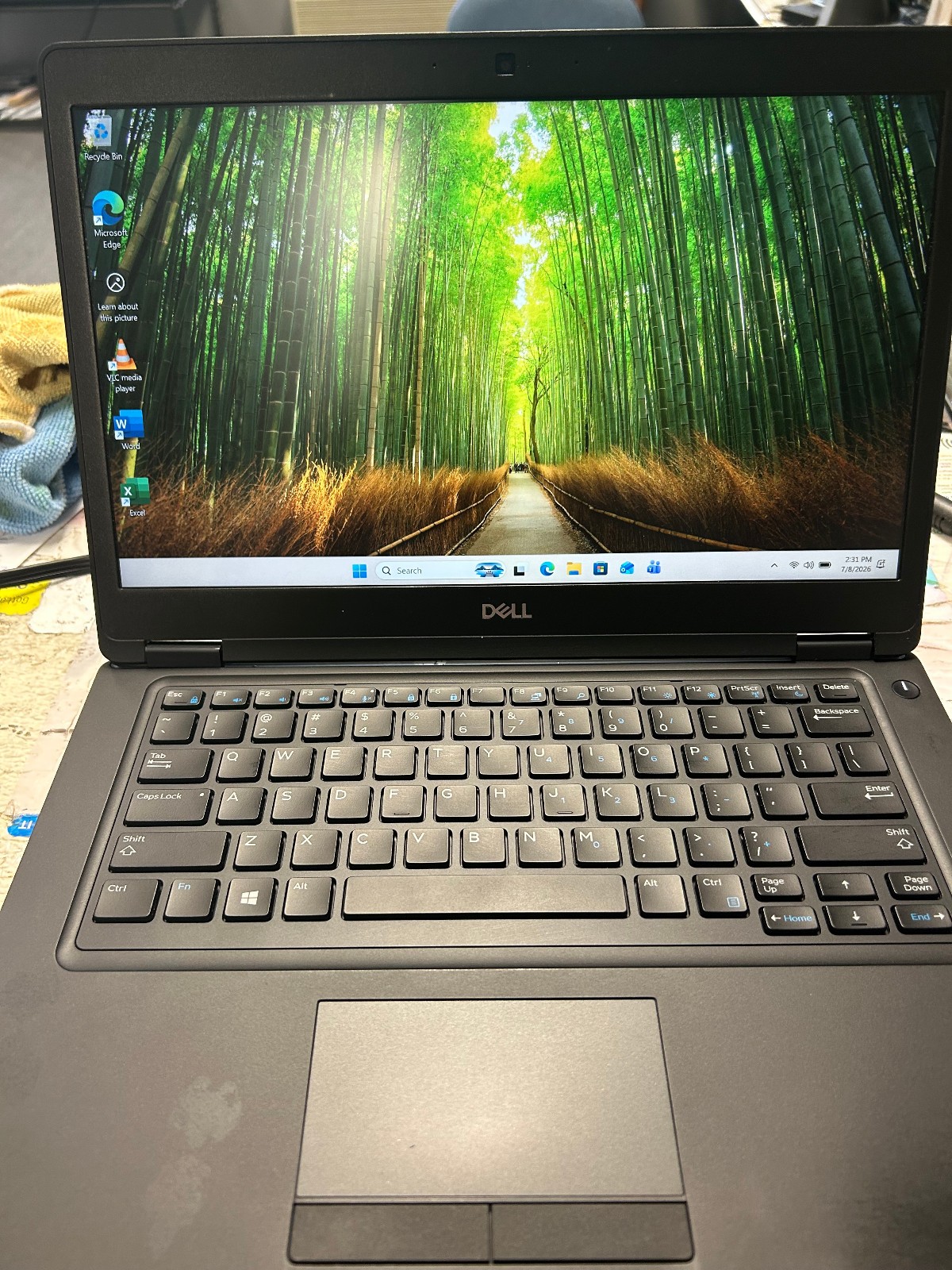 Dell Latitude 5490 i5-8250U 256GB SSD 8GB Win 11 Pro Office 2021 14″ Laptop