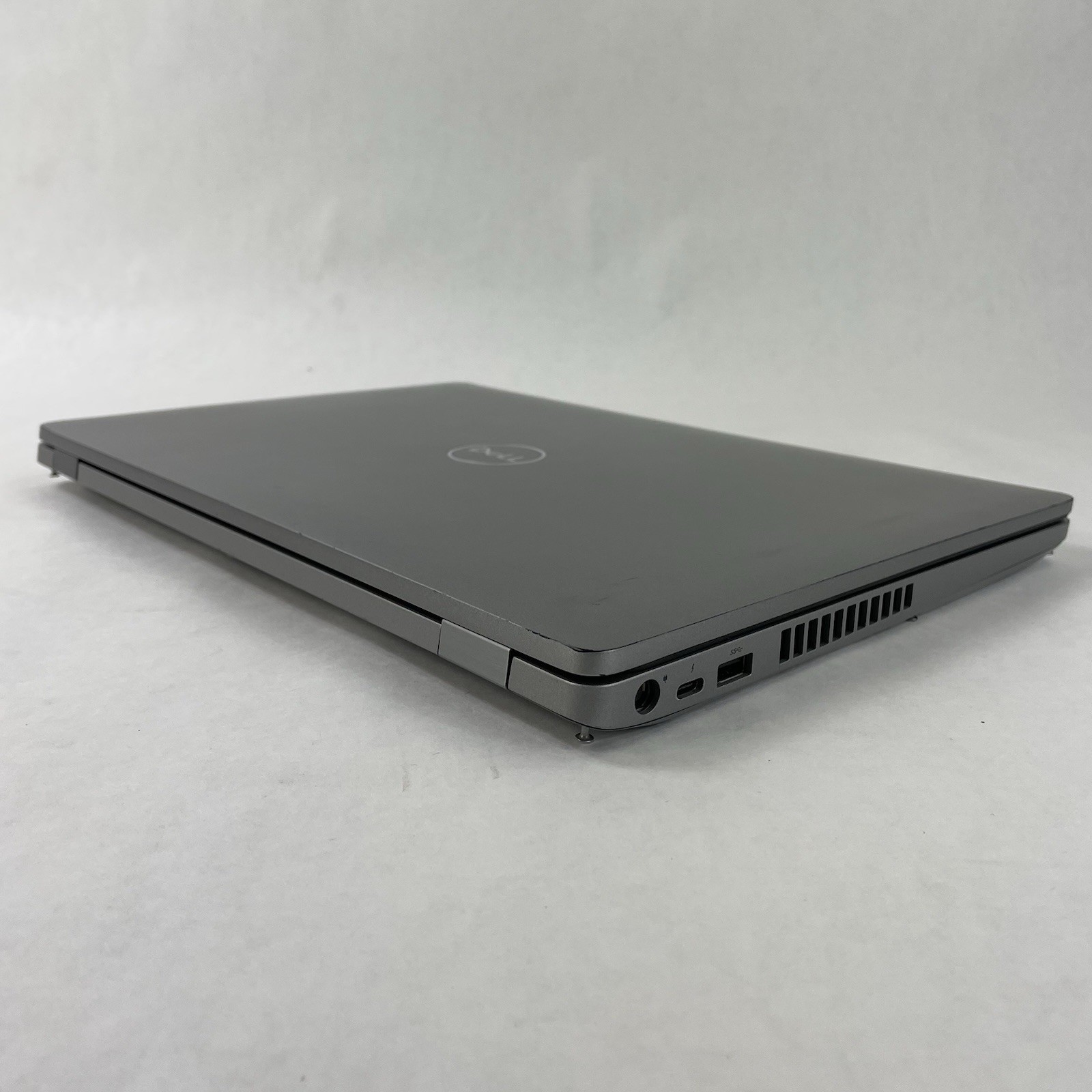 Dell Precision 3551 15.6″ i7-10850H 2.70 GHz 16 GB RAM No SSD/OS/AC/Batt – READ