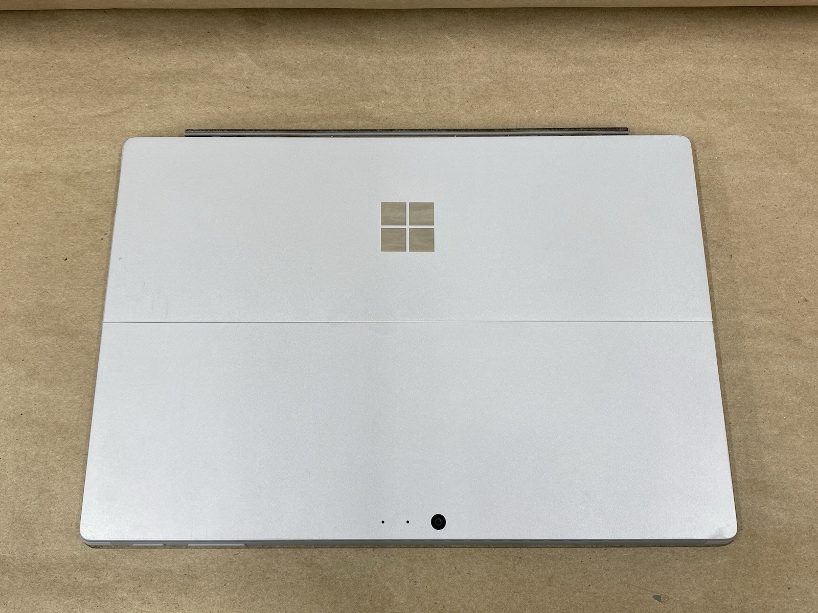 Microsoft Surface Pro 12″ 2736*1824 i5-7300U 8GB 256GB SSD Win 10 Pro READ