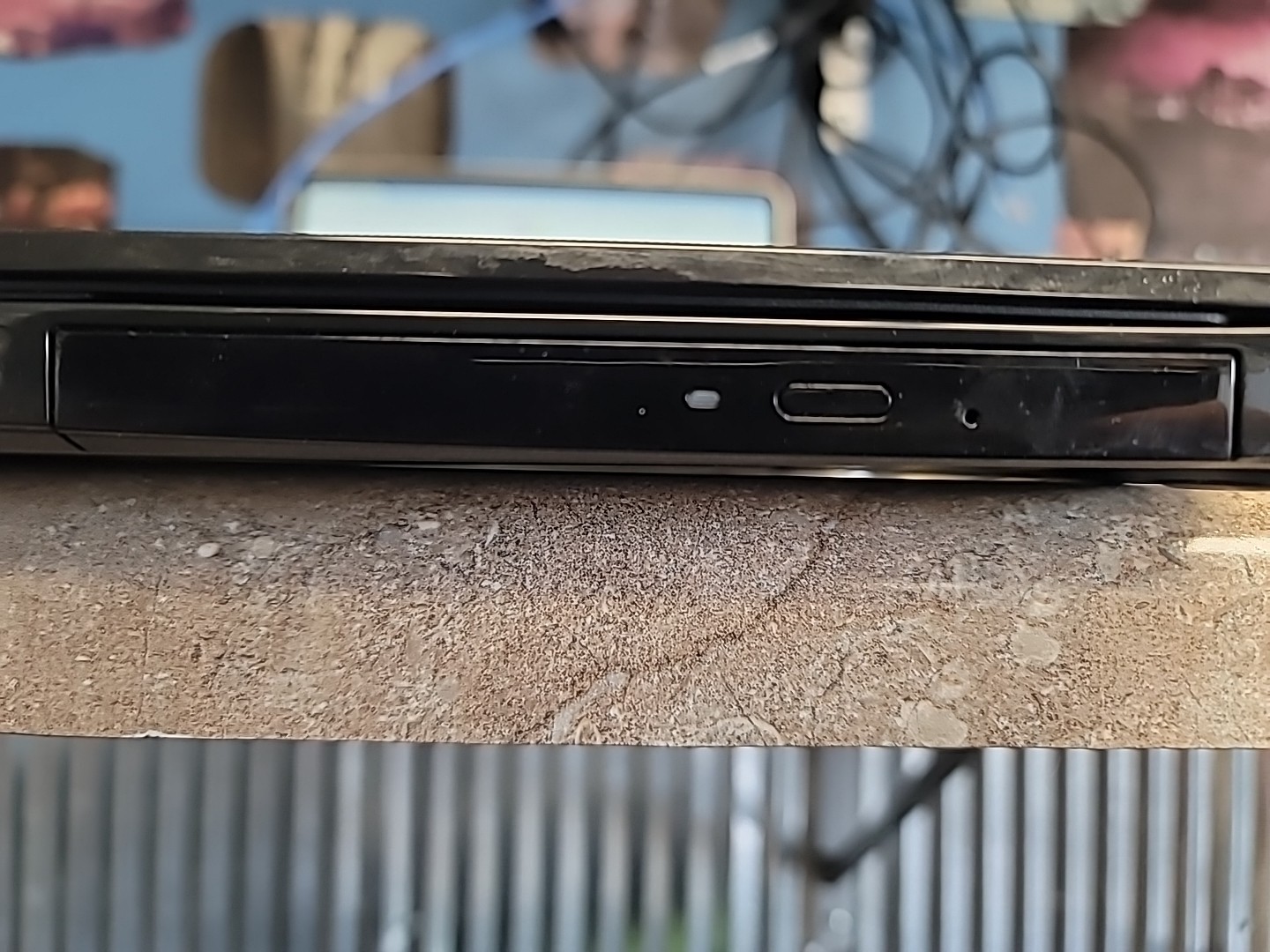 Dell Inspiron 3558, Core i3-5015U, 8gb RAM, 240gb HDD, 15.6″, Working, As Is