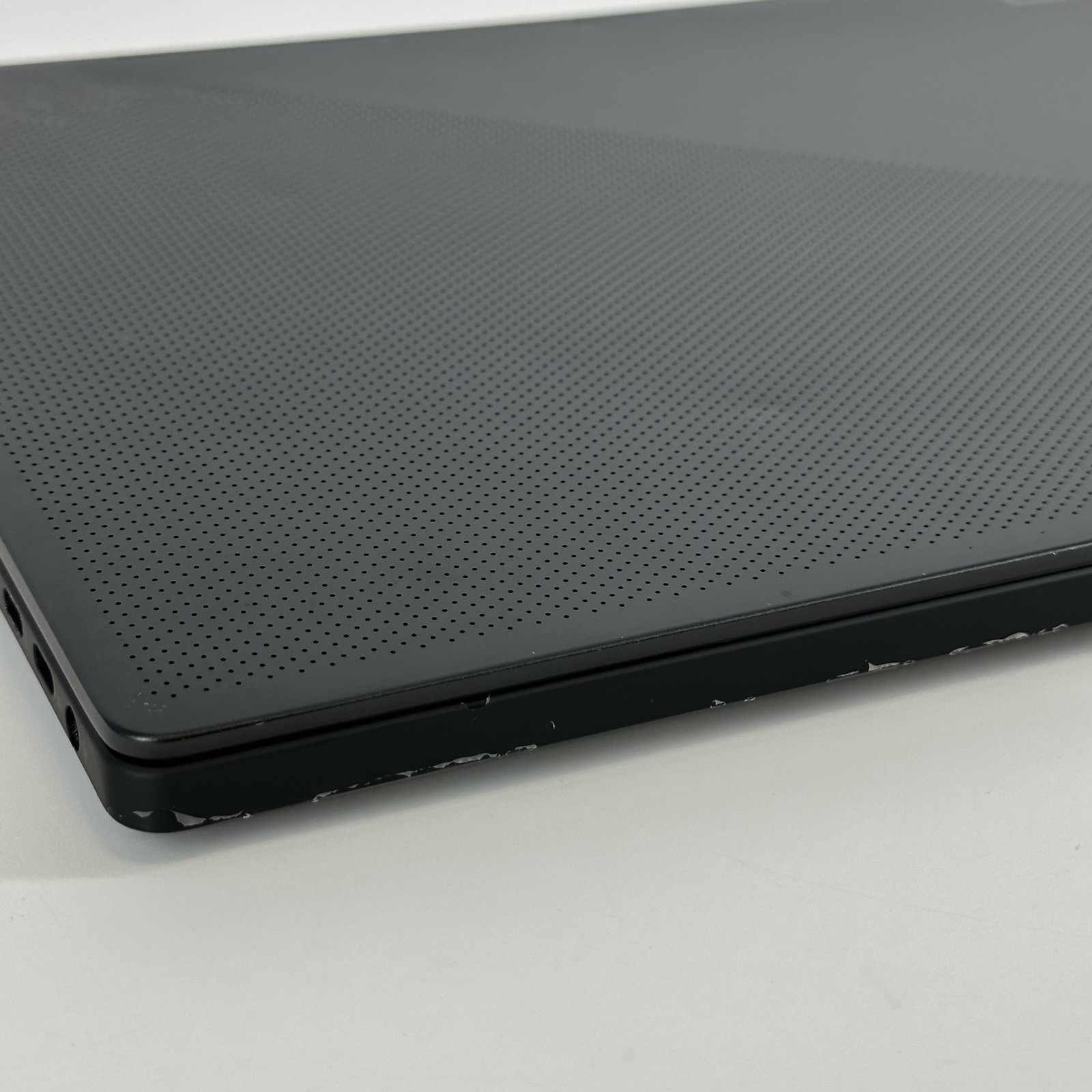 Asus ROG Zephyrus M16 GU603 QHD+ 2.5 GHz i9-12900H 40GB 1TB SSD RTX 3070 Ti