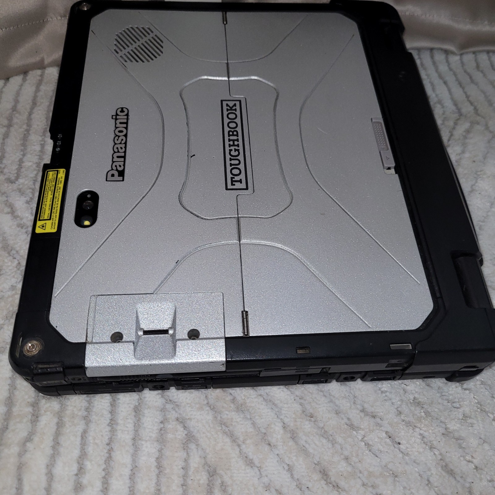 Panasonic ToughBook CF-33 i5-7300U 2.6Ghz 512GB SSD 16GB LTE Win 11 Pro/Win 10