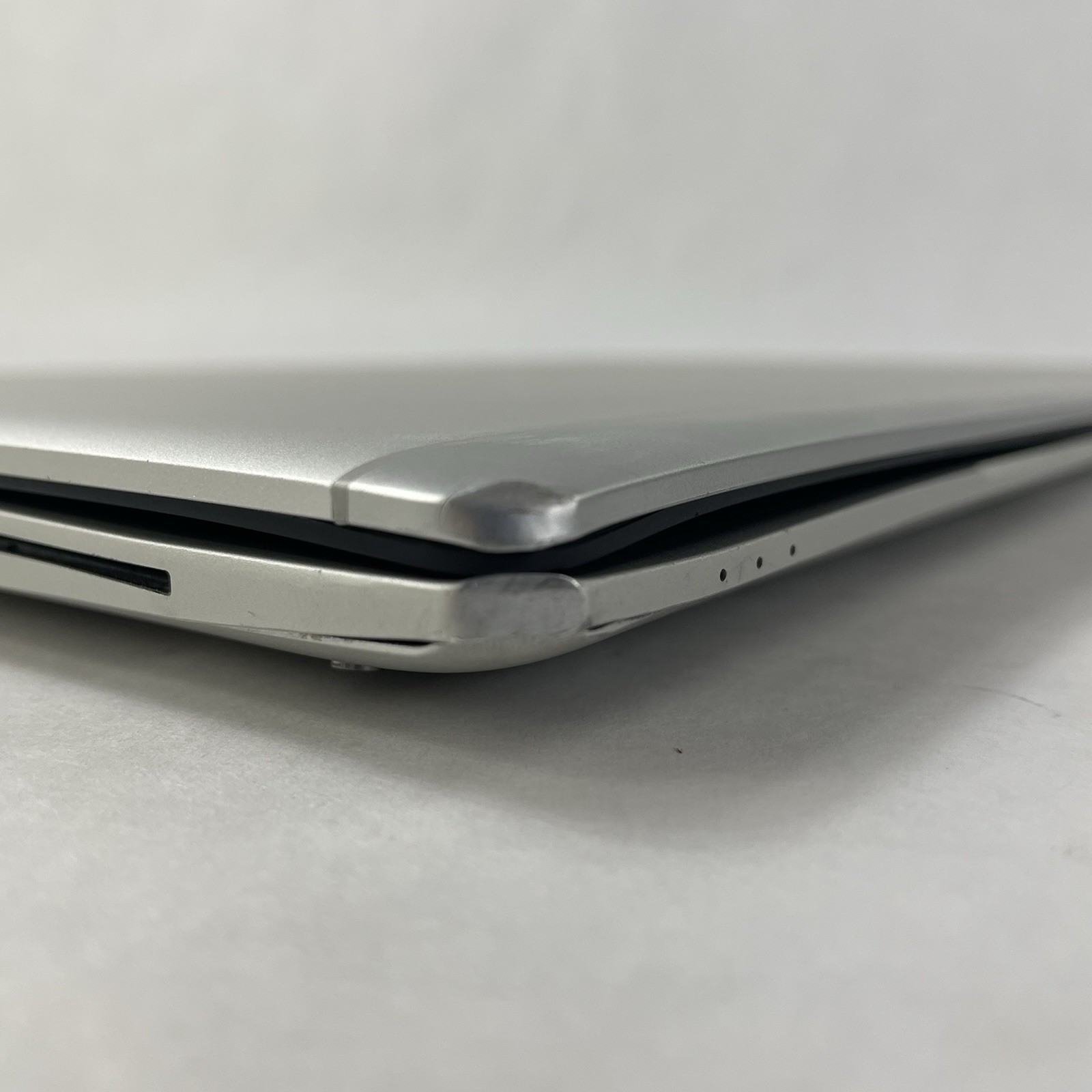 HP EliteBook 850 G6 15.6″ i7-8665U 1.90 GHz 8 GB RAM No SSD/OS/AC – Bad Corners